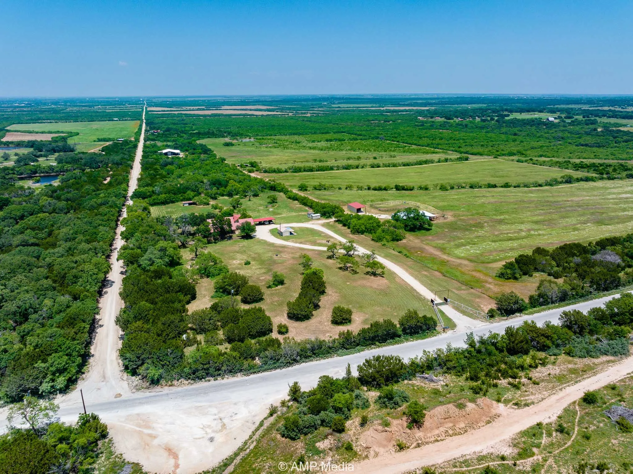 Single Family Residence For Sale in Callahan County , 13944 County Road 224, Abilene, Texas 79602, 3 Bedroom, 2 Bathroom, 2 Garage spaces, 1,887 Sqft, built in 1995, mls#21390371, Real Estate Agent in Abilene, Homes For Sale in Callahan county, Homes For Sale in Abilene, Realtor in Abilene Texas, Real Estate Brokerage Independent Realty Texas, Luminita Cordes Realtor