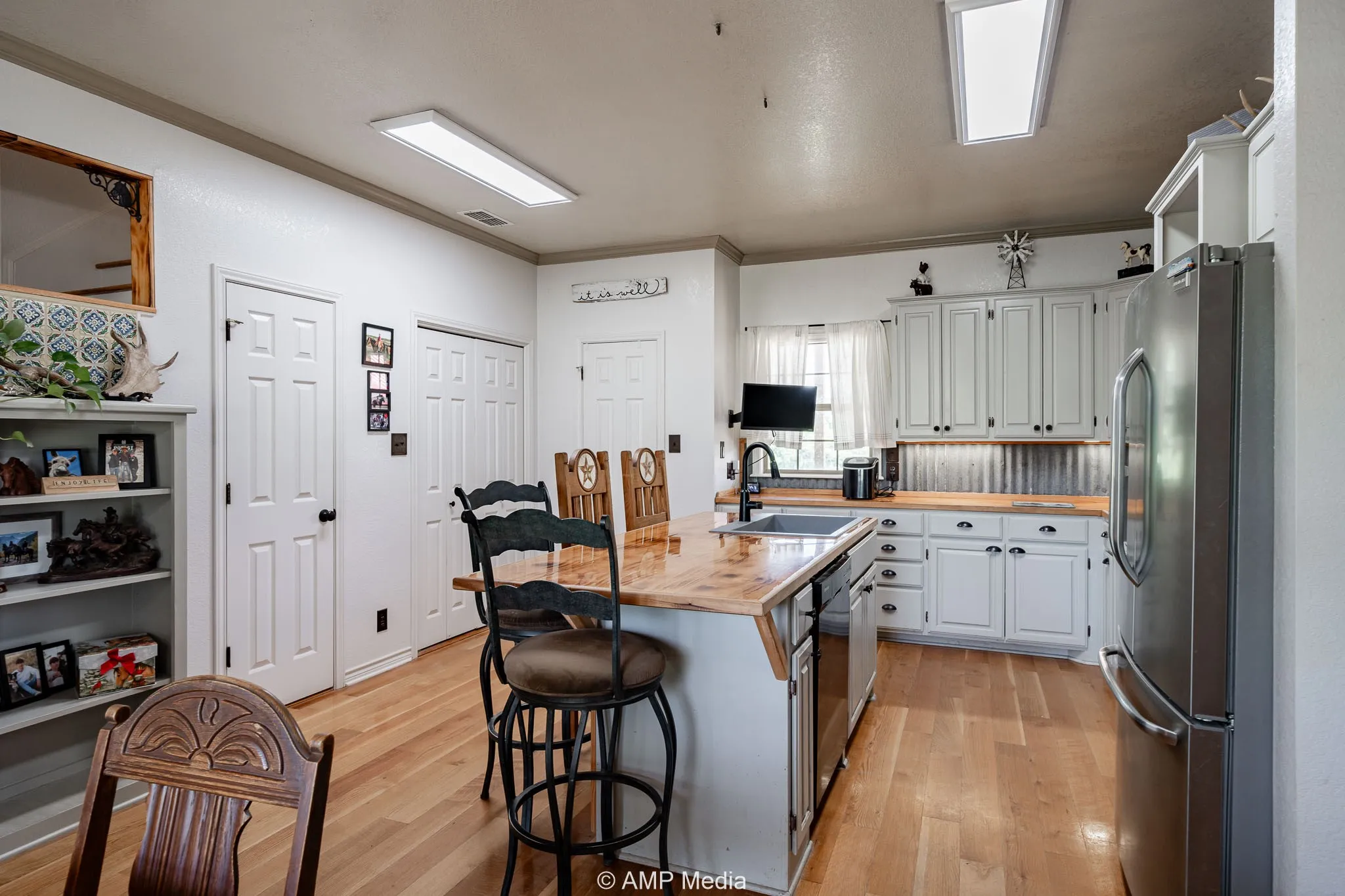 Single Family Residence For Sale in Callahan County , 13944 County Road 224, Abilene, Texas 79602, 3 Bedroom, 2 Bathroom, 2 Garage spaces, 1,887 Sqft, built in 1995, mls#21390371, Real Estate Agent in Abilene, Homes For Sale in Callahan county, Homes For Sale in Abilene, Realtor in Abilene Texas, Real Estate Brokerage Independent Realty Texas, Luminita Cordes Realtor