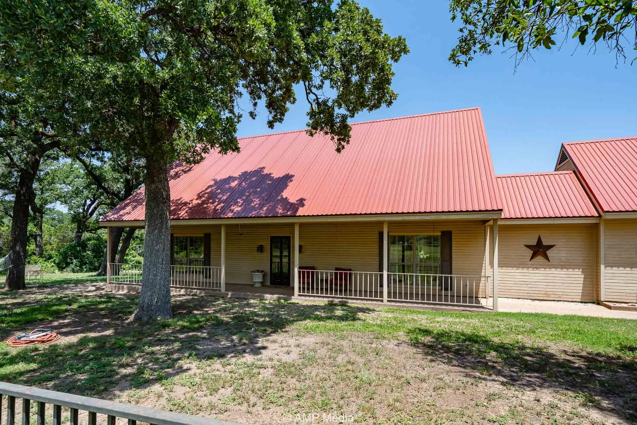 Single Family Residence For Sale in Callahan County , 13944 County Road 224, Abilene, Texas 79602, 3 Bedroom, 2 Bathroom, 2 Garage spaces, 1,887 Sqft, built in 1995, mls#21390371, Real Estate Agent in Abilene, Homes For Sale in Callahan county, Homes For Sale in Abilene, Realtor in Abilene Texas, Real Estate Brokerage Independent Realty Texas, Luminita Cordes Realtor