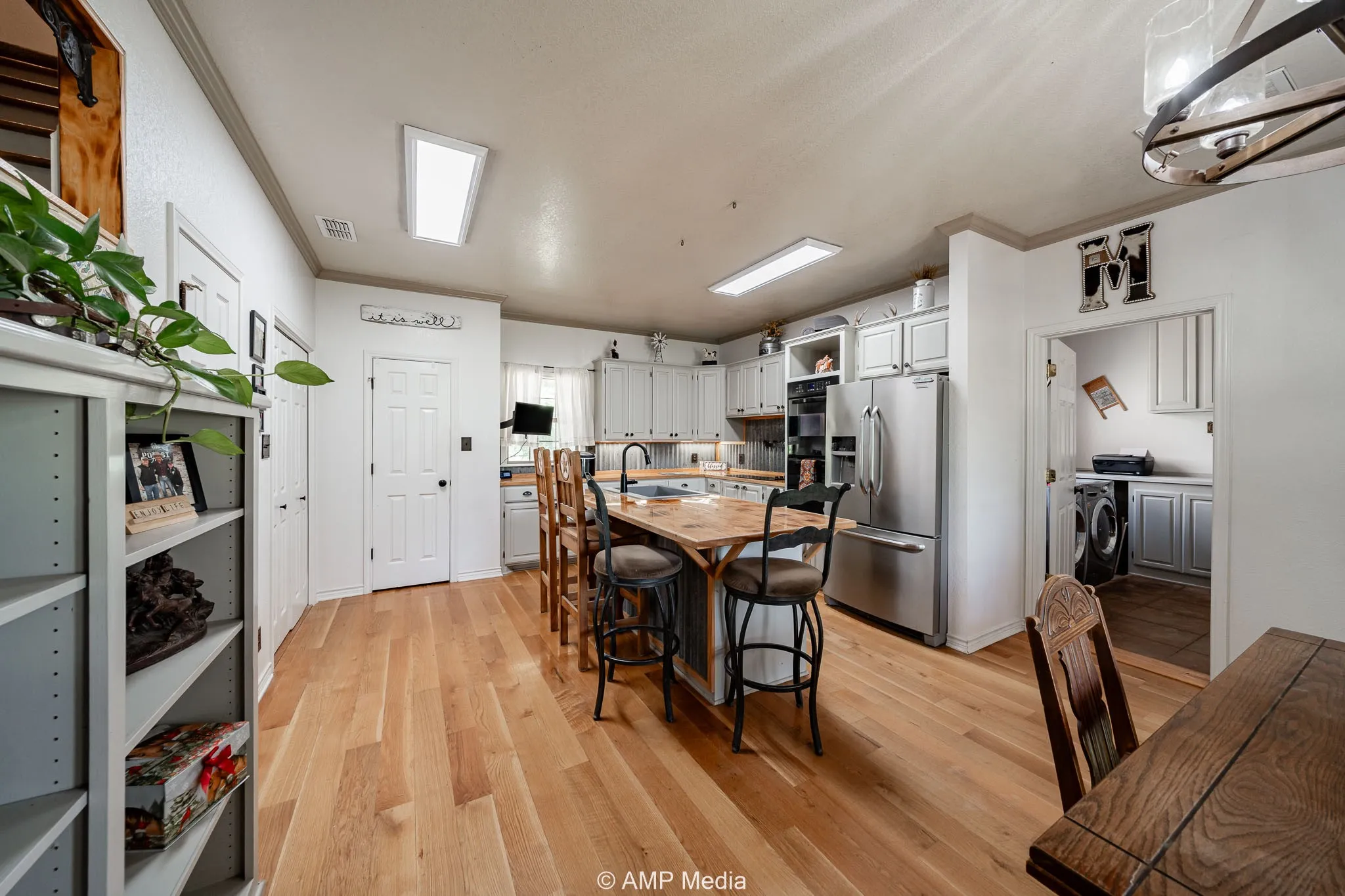 Single Family Residence For Sale in Callahan County , 13944 County Road 224, Abilene, Texas 79602, 3 Bedroom, 2 Bathroom, 2 Garage spaces, 1,887 Sqft, built in 1995, mls#21390371, Real Estate Agent in Abilene, Homes For Sale in Callahan county, Homes For Sale in Abilene, Realtor in Abilene Texas, Real Estate Brokerage Independent Realty Texas, Luminita Cordes Realtor