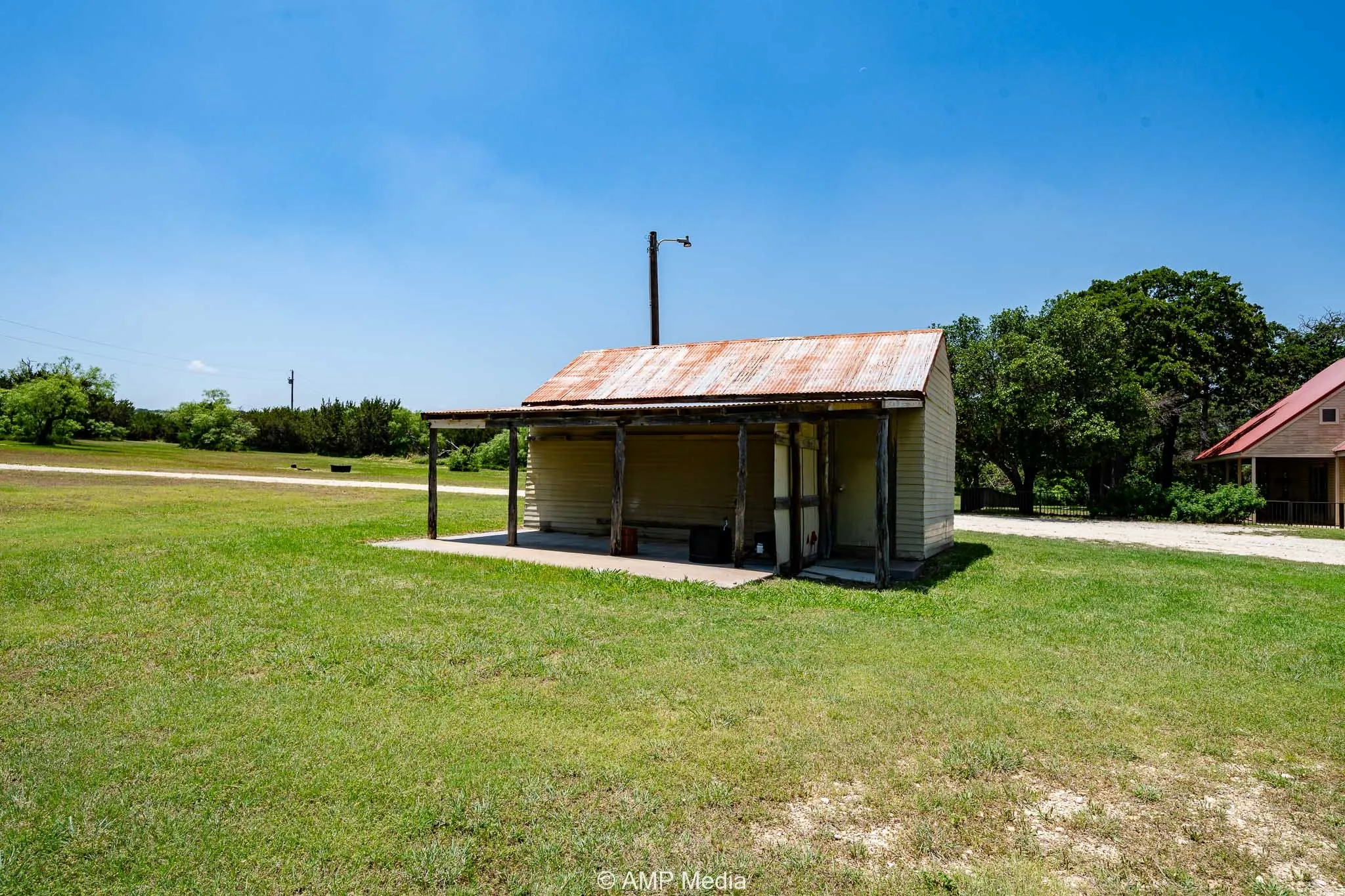 Single Family Residence For Sale in Callahan County , 13944 County Road 224, Abilene, Texas 79602, 3 Bedroom, 2 Bathroom, 2 Garage spaces, 1,887 Sqft, built in 1995, mls#21390371, Real Estate Agent in Abilene, Homes For Sale in Callahan county, Homes For Sale in Abilene, Realtor in Abilene Texas, Real Estate Brokerage Independent Realty Texas, Luminita Cordes Realtor