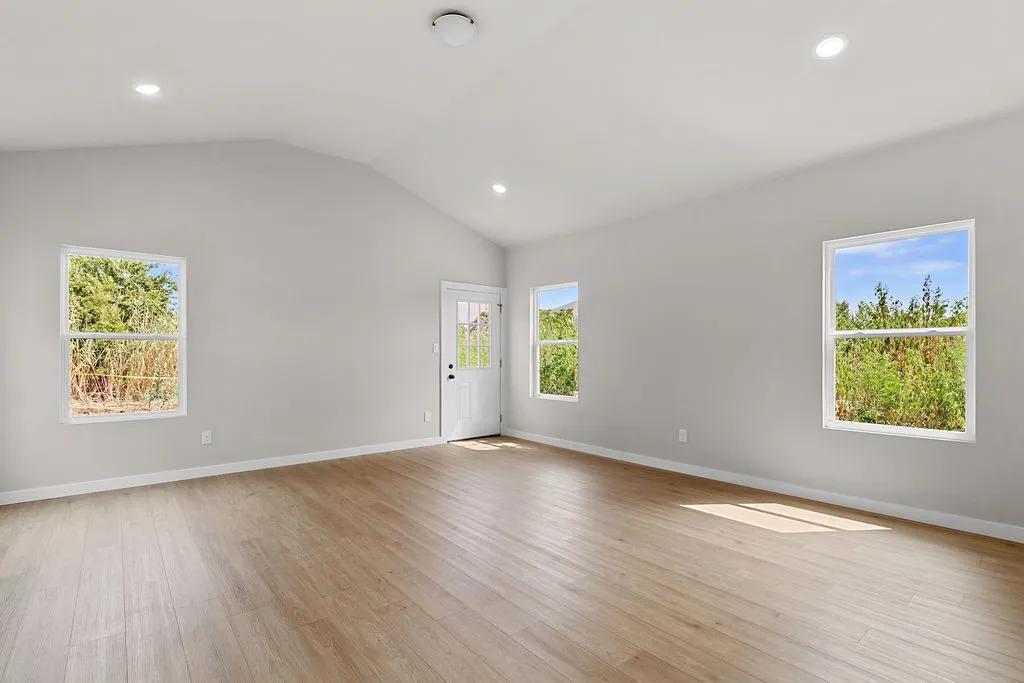 Single Family Residence For Sale in Tarrant County , 316 W Gambrell Street, Fort Worth, Texas 76115, 3 Bedroom, 3 Bathroom, 1 Garage spaces, 1,668 Sqft, built in 2026, mls#21390373, Real Estate Agent in Fort Worth, Homes For Sale in Tarrant county, Homes For Sale in Fort Worth, Realtor in Fort Worth Texas, Real Estate Brokerage Independent Realty Texas, Luminita Cordes Realtor
