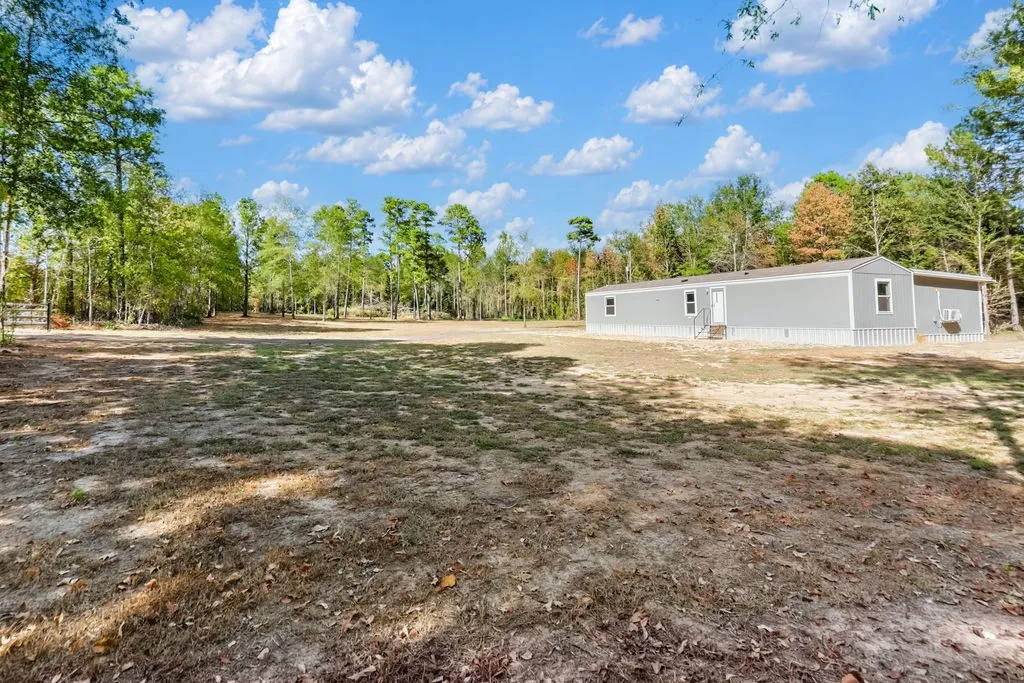 Manufactured Home For Sale in Cass County , 7752 FM 2888, Naples, Texas 75568, 3 Bedroom, 2 Bathroom, Garage spaces, 1,302 Sqft, built in 2023, mls#21389976, Real Estate Agent in Naples, Homes For Sale in Cass county, Homes For Sale in Naples, Realtor in Naples Texas, Real Estate Brokerage Independent Realty Texas, Luminita Cordes Realtor