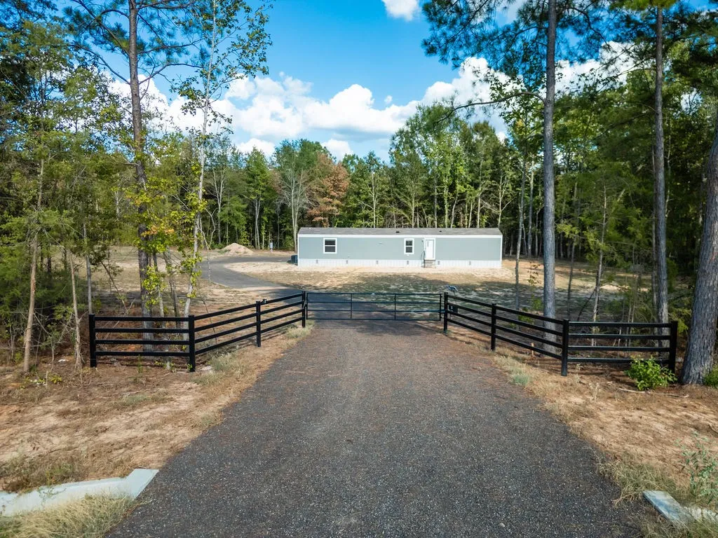 Manufactured Home For Sale in Cass County , 7752 FM 2888, Naples, Texas 75568, 3 Bedroom, 2 Bathroom, Garage spaces, 1,302 Sqft, built in 2023, mls#21389976, Real Estate Agent in Naples, Homes For Sale in Cass county, Homes For Sale in Naples, Realtor in Naples Texas, Real Estate Brokerage Independent Realty Texas, Luminita Cordes Realtor