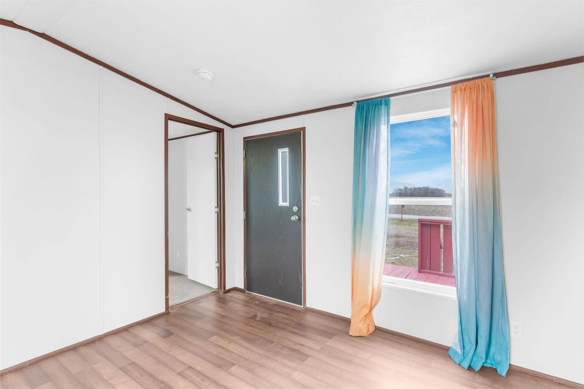 Mobile Home For Rent in Grayson County , 635 Fielder Road, Van Alstyne, Texas 75495, 2 Bedroom, 1 Bathroom, Garage spaces, 784 Sqft, built in 2015, mls#21390273, Real Estate Agent in Van Alstyne, Homes For Rent in Grayson county, Homes For Rent in Van Alstyne, Realtor in Van Alstyne Texas, Real Estate Brokerage Independent Realty Texas, Luminita Cordes Realtor