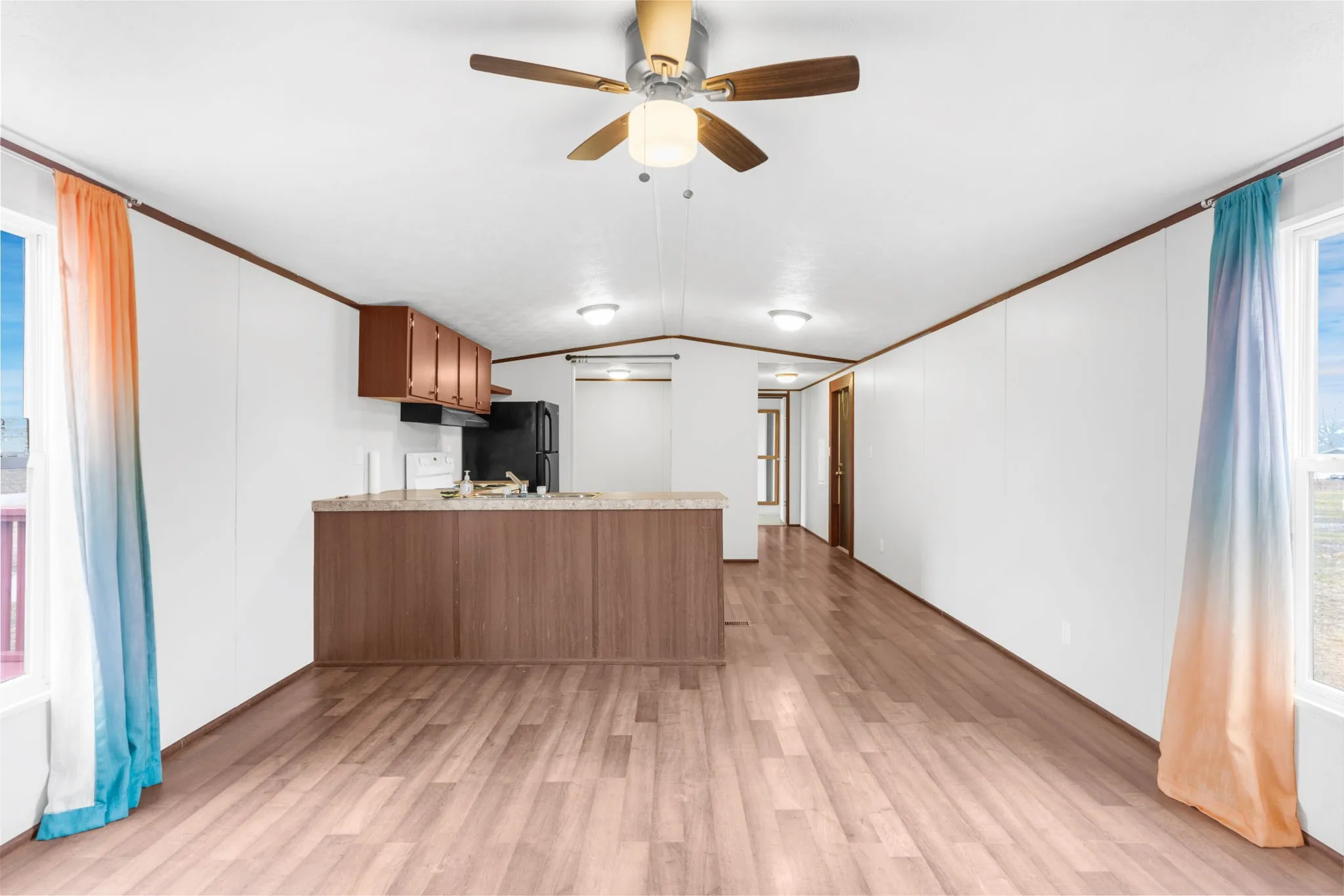 Mobile Home For Rent in Grayson County , 635 Fielder Road, Van Alstyne, Texas 75495, 2 Bedroom, 1 Bathroom, Garage spaces, 784 Sqft, built in 2015, mls#21390273, Real Estate Agent in Van Alstyne, Homes For Rent in Grayson county, Homes For Rent in Van Alstyne, Realtor in Van Alstyne Texas, Real Estate Brokerage Independent Realty Texas, Luminita Cordes Realtor