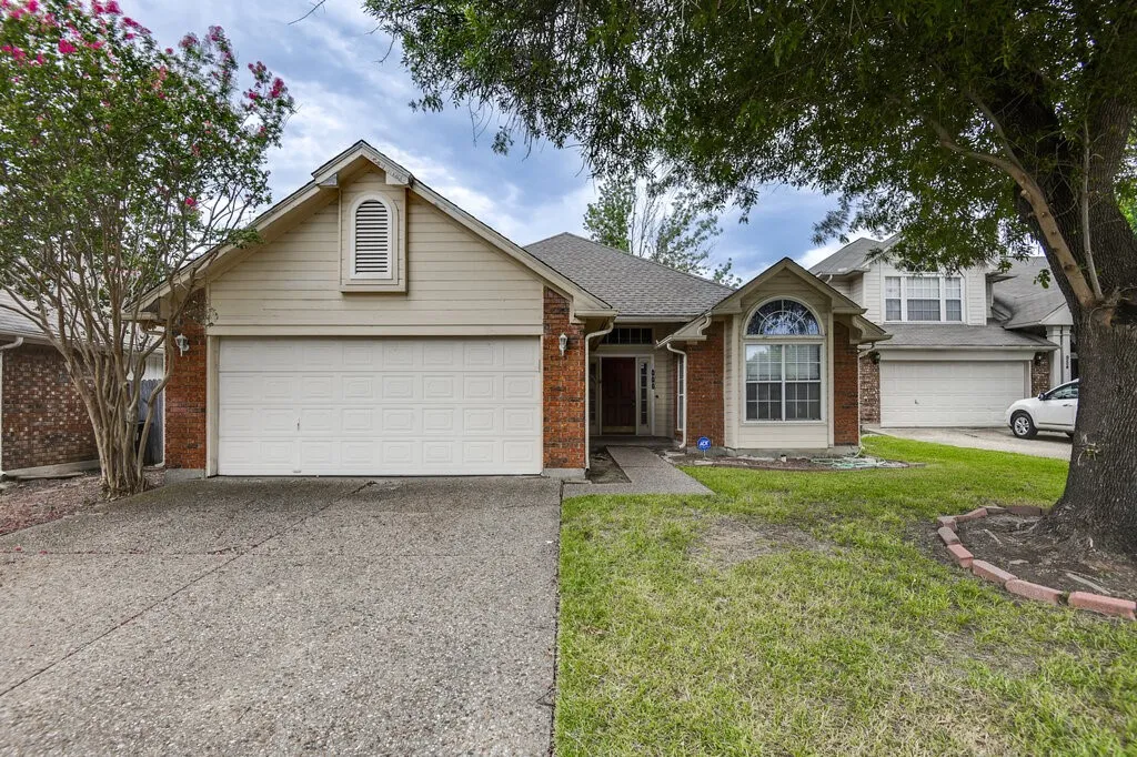 Single Family Residence For Sale