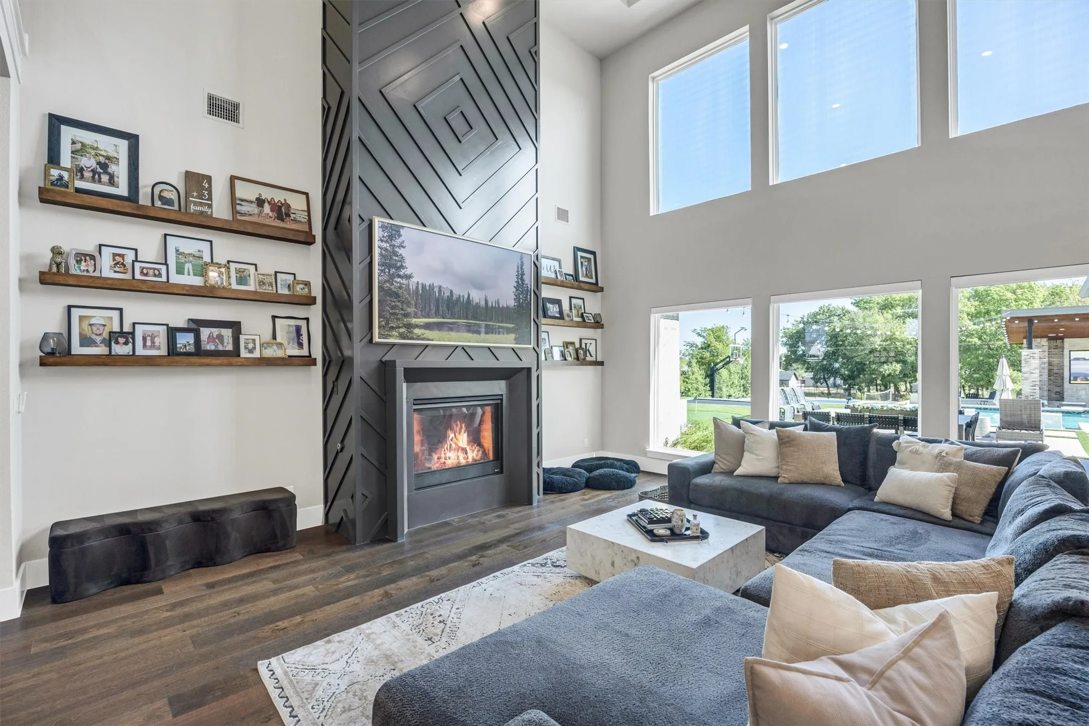 Relax in front of the cozy fireplace
