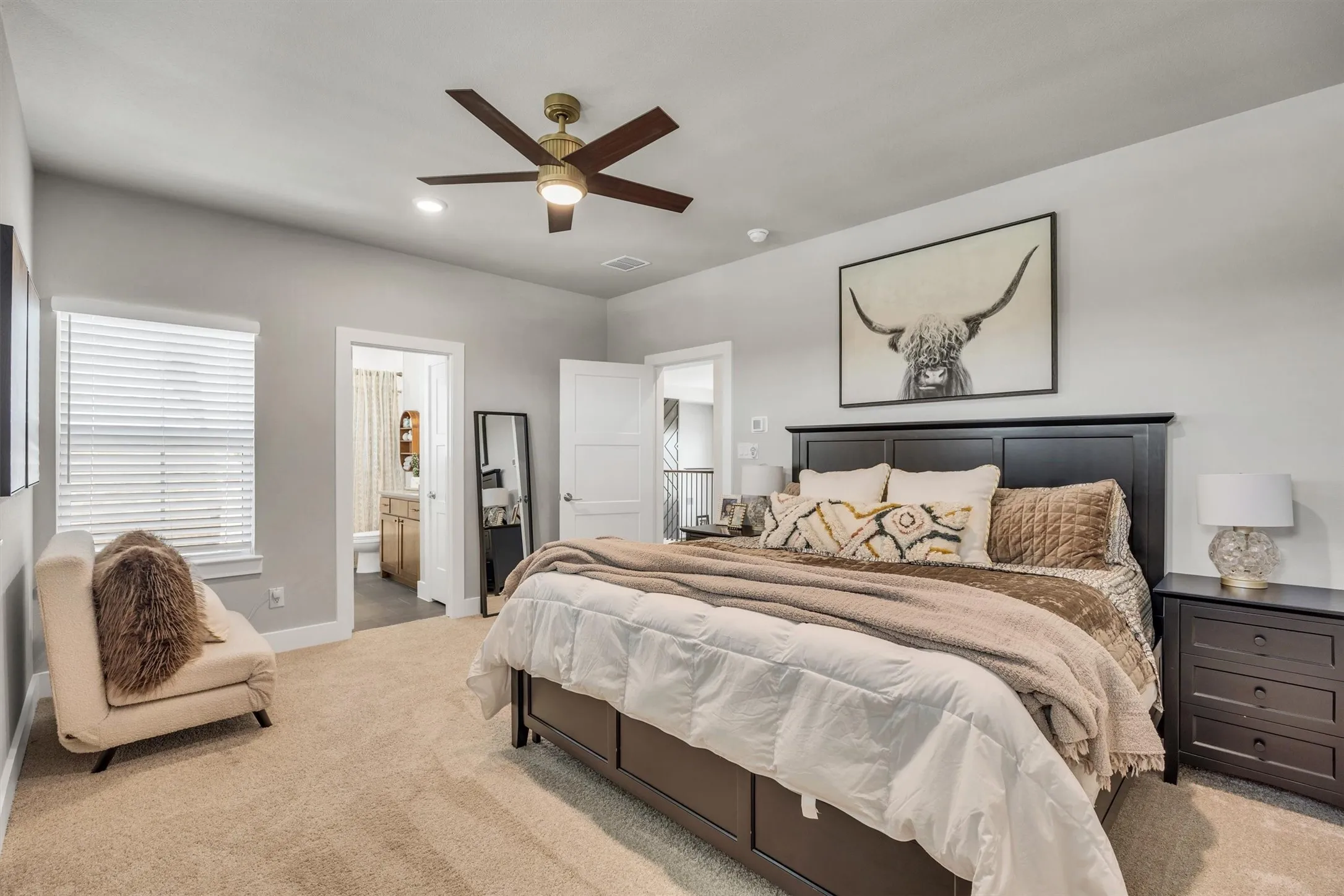 Another large bedroom with an ensuite bathroom - so many options for multi-generational living!