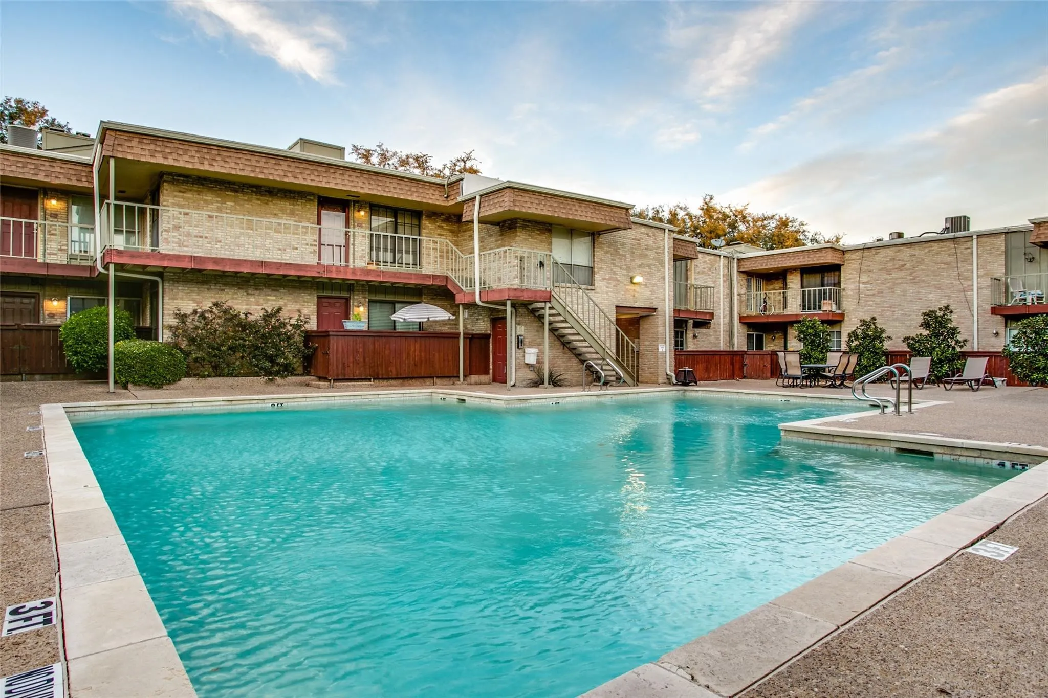 Condominium For Rent in Dallas County , 5916 Birchbrook Drive 126, Dallas, Texas 75206, 3 Bedroom, 2 Bathroom, Garage spaces, 1,144 Sqft, built in 1969, mls#21390033, Real Estate Agent in Dallas, Homes For Rent in Dallas county, Homes For Rent in Dallas, Realtor in Dallas Texas, Real Estate Brokerage Independent Realty Texas, Luminita Cordes Realtor