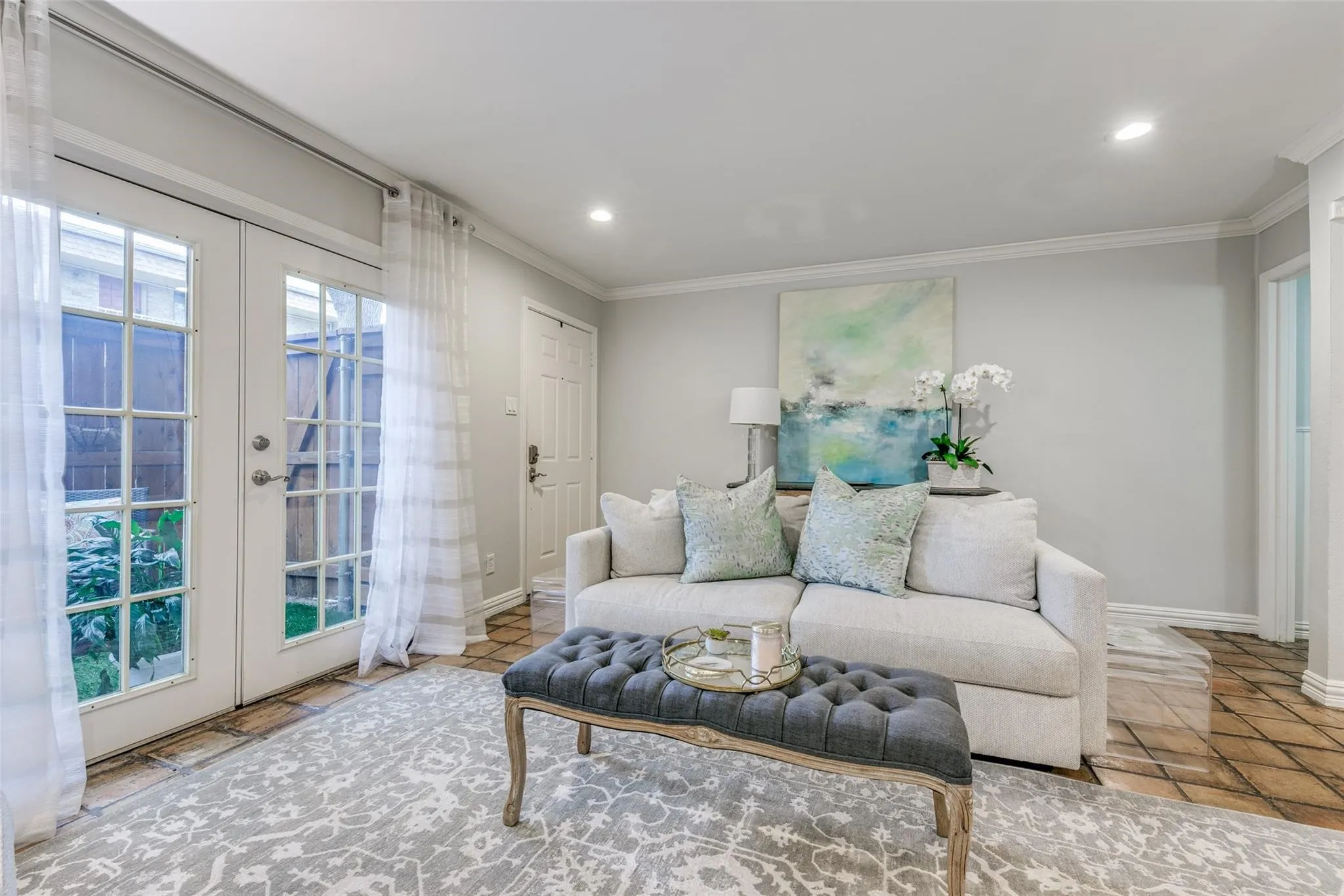 Condominium For Rent in Dallas County , 5916 Birchbrook Drive 126, Dallas, Texas 75206, 3 Bedroom, 2 Bathroom, Garage spaces, 1,144 Sqft, built in 1969, mls#21390033, Real Estate Agent in Dallas, Homes For Rent in Dallas county, Homes For Rent in Dallas, Realtor in Dallas Texas, Real Estate Brokerage Independent Realty Texas, Luminita Cordes Realtor
