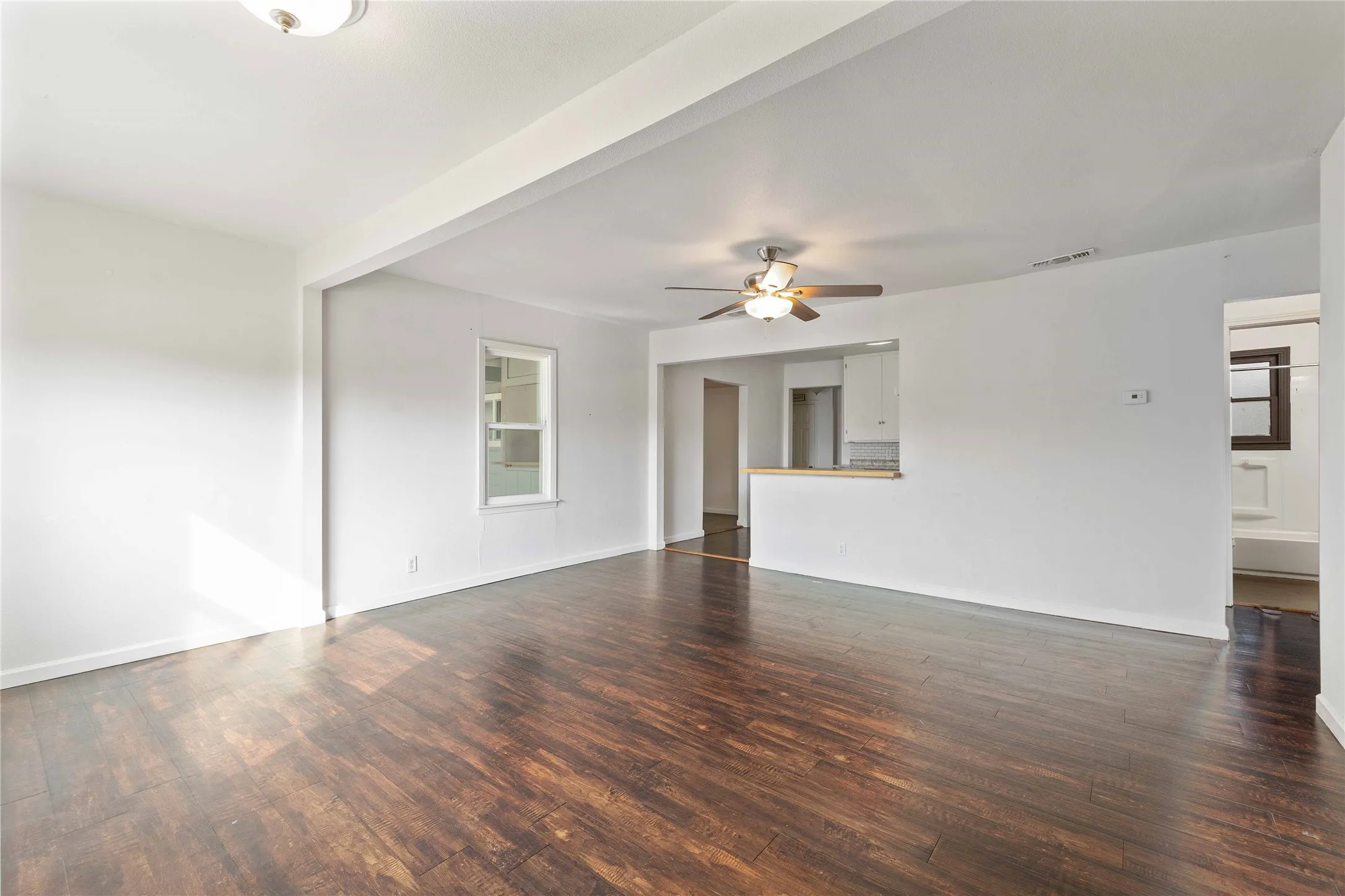 Single Family Residence For Sale in Brown County , 204 Northline Drive, Early, Texas 76802, 3 Bedroom, 2 Bathroom, Garage spaces, 1,288 Sqft, built in 0, mls#21390325, Real Estate Agent in Early, Homes For Sale in Brown county, Homes For Sale in Early, Realtor in Early Texas, Real Estate Brokerage Independent Realty Texas, Luminita Cordes Realtor