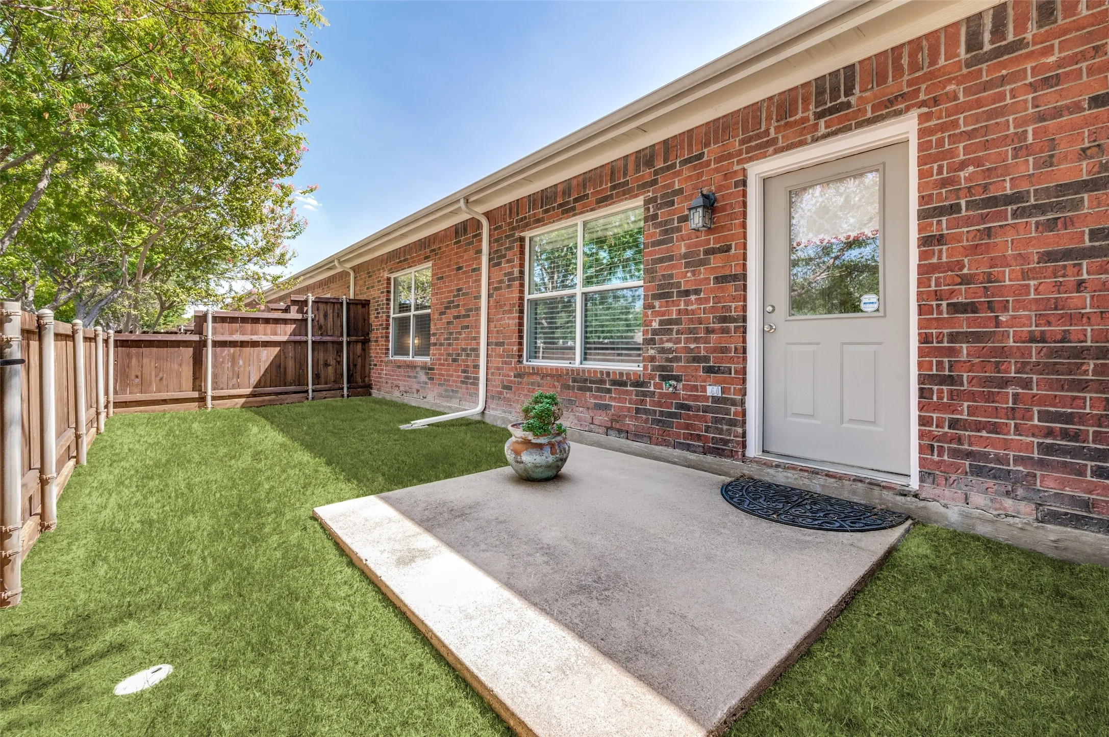 Single Family Residence For Sale in Denton County , 7221 Rembrandt Drive, Plano, Texas 75093, 2 Bedroom, 2 Bathroom, 2 Garage spaces, 1,562 Sqft, built in 2004, mls#21388615, Real Estate Agent in Plano, Homes For Sale in Denton county, Homes For Sale in Plano, Realtor in Plano Texas, Real Estate Brokerage Independent Realty Texas, Luminita Cordes Realtor