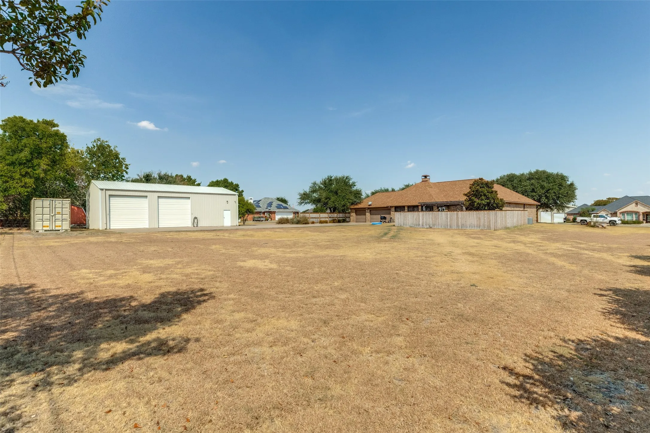 Single Family Residence For Sale in Collin County , 1249 Chandler Circle, Prosper, Texas 75078, 3 Bedroom, 3 Bathroom, 3 Garage spaces, 1,897 Sqft, built in 1995, mls#21389710, Real Estate Agent in Prosper, Homes For Sale in Collin county, Homes For Sale in Prosper, Realtor in Prosper Texas, Real Estate Brokerage Independent Realty Texas, Luminita Cordes Realtor