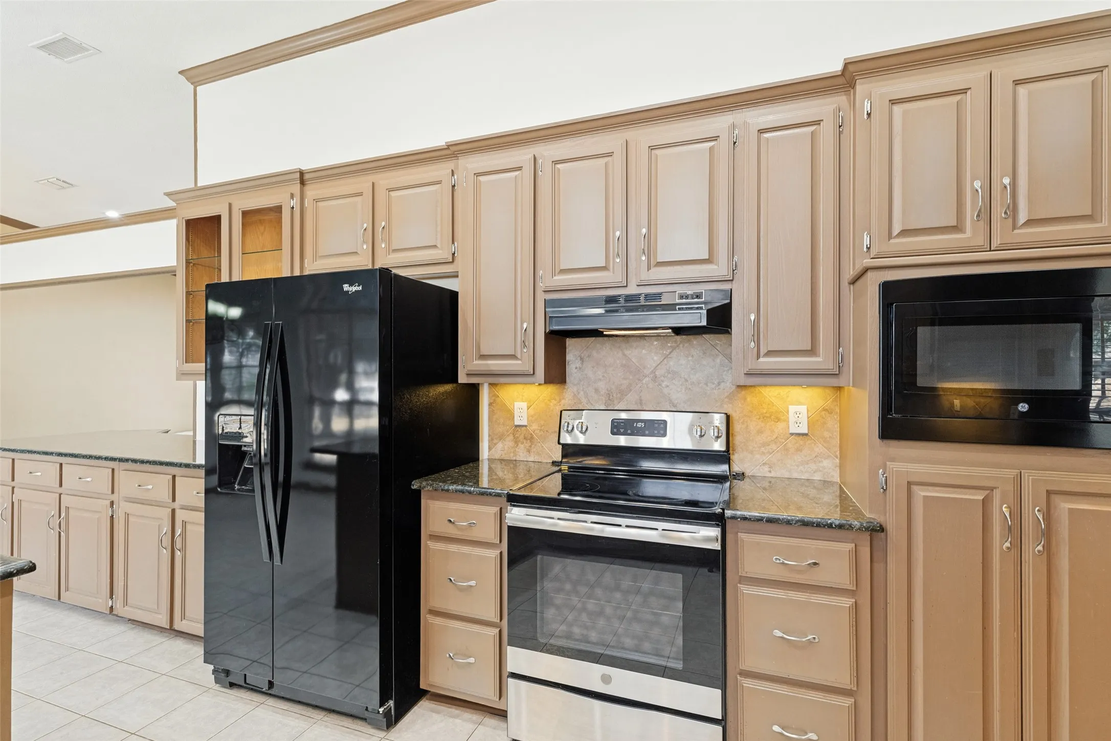Single Family Residence For Sale in Collin County , 1249 Chandler Circle, Prosper, Texas 75078, 3 Bedroom, 3 Bathroom, 3 Garage spaces, 1,897 Sqft, built in 1995, mls#21389710, Real Estate Agent in Prosper, Homes For Sale in Collin county, Homes For Sale in Prosper, Realtor in Prosper Texas, Real Estate Brokerage Independent Realty Texas, Luminita Cordes Realtor