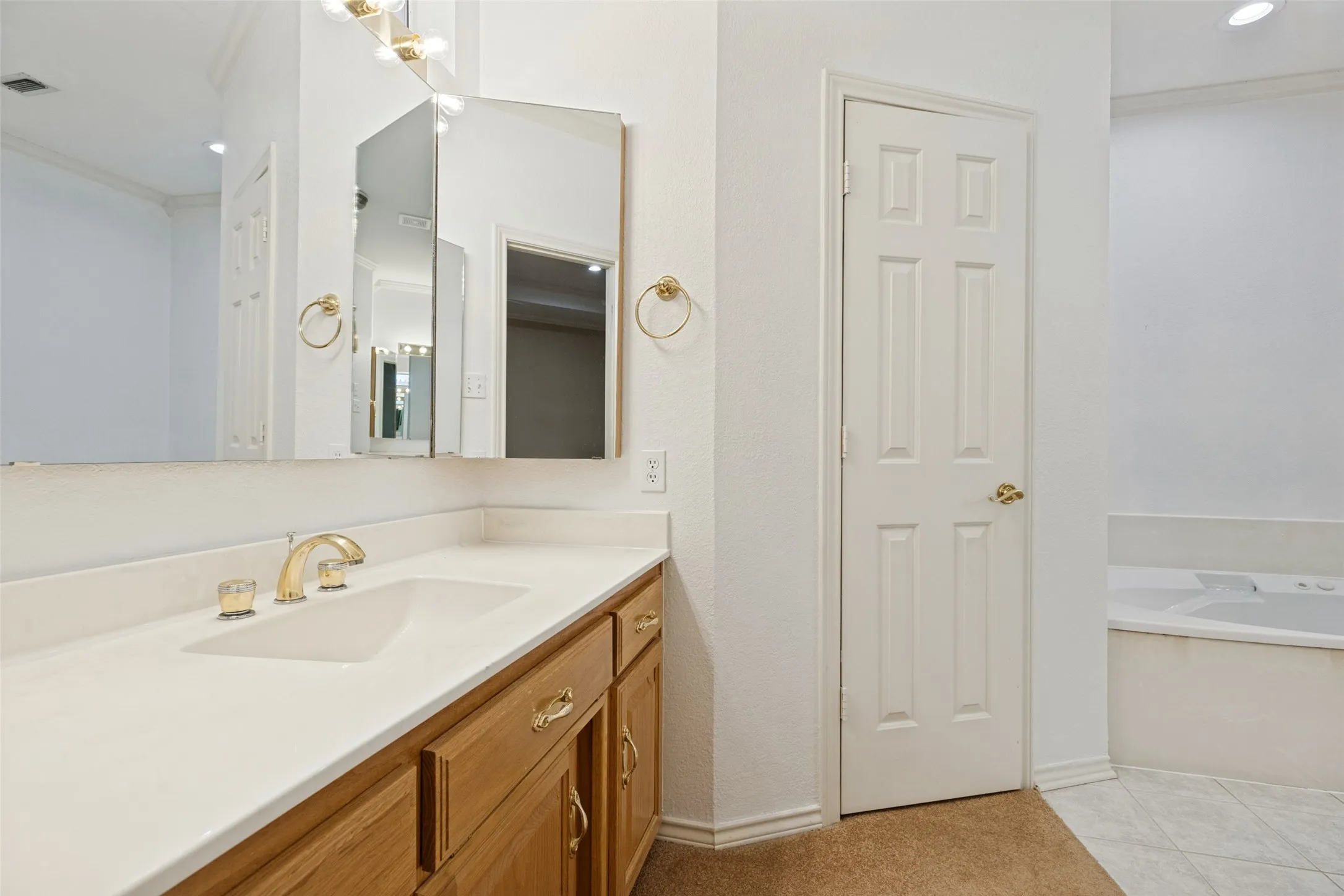 Single Family Residence For Sale in Collin County , 1249 Chandler Circle, Prosper, Texas 75078, 3 Bedroom, 3 Bathroom, 3 Garage spaces, 1,897 Sqft, built in 1995, mls#21389710, Real Estate Agent in Prosper, Homes For Sale in Collin county, Homes For Sale in Prosper, Realtor in Prosper Texas, Real Estate Brokerage Independent Realty Texas, Luminita Cordes Realtor