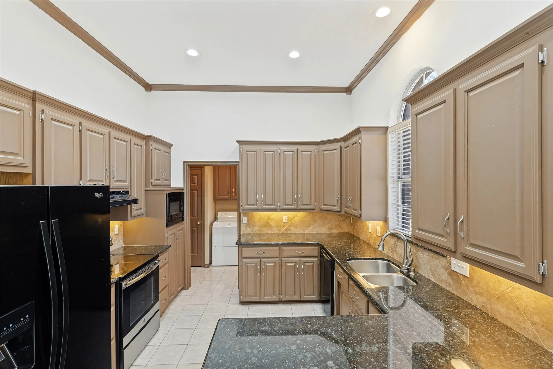 Single Family Residence For Sale in Collin County , 1249 Chandler Circle, Prosper, Texas 75078, 3 Bedroom, 3 Bathroom, 3 Garage spaces, 1,897 Sqft, built in 1995, mls#21389710, Real Estate Agent in Prosper, Homes For Sale in Collin county, Homes For Sale in Prosper, Realtor in Prosper Texas, Real Estate Brokerage Independent Realty Texas, Luminita Cordes Realtor