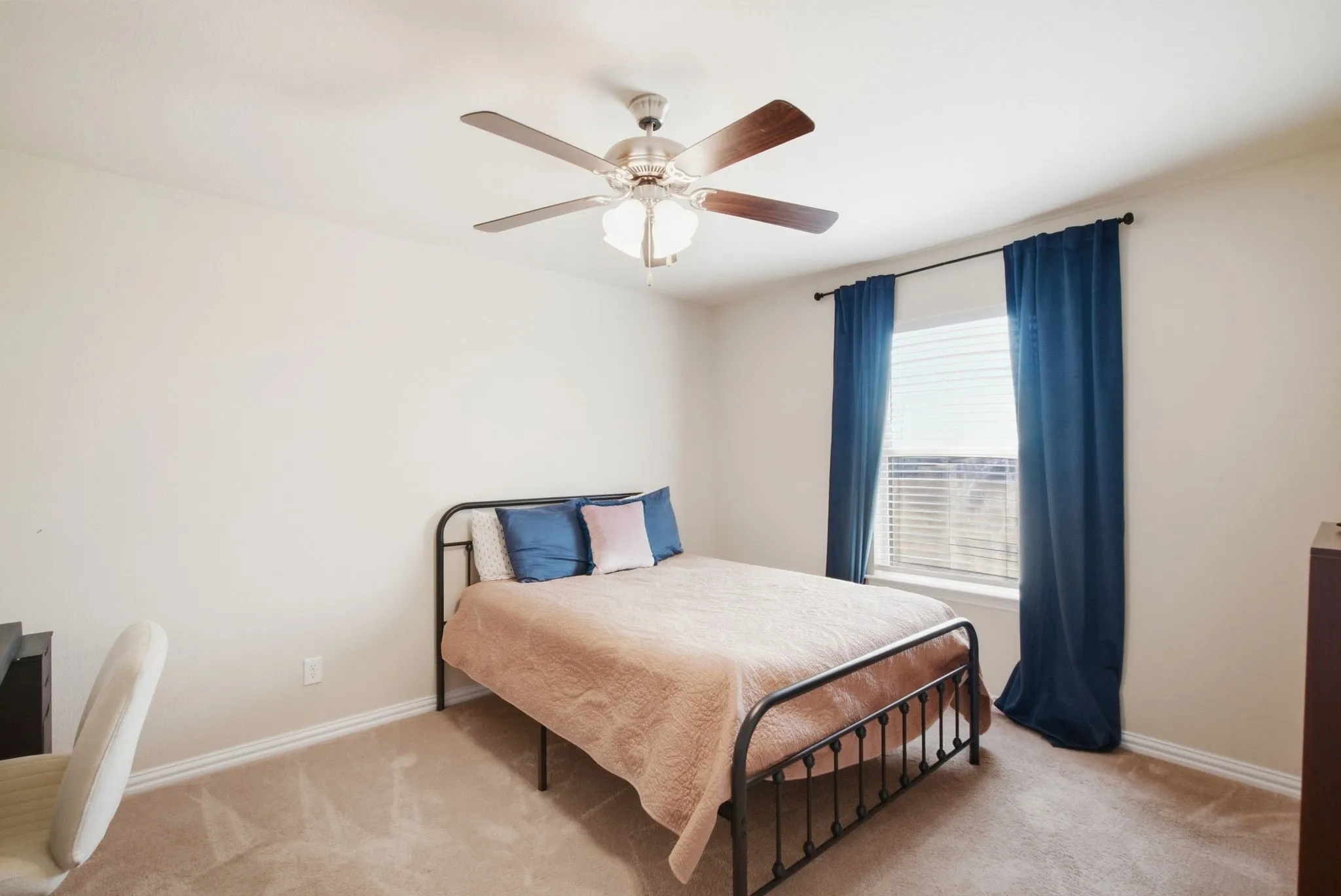 Single Family Residence For Sale in Wise County , 200 Live Oak Lane, Decatur, Texas 76234, 4 Bedroom, 2 Bathroom, 2 Garage spaces, 1,987 Sqft, built in 2017, mls#21390257, Real Estate Agent in Decatur, Homes For Sale in Wise county, Homes For Sale in Decatur, Realtor in Decatur Texas, Real Estate Brokerage Independent Realty Texas, Luminita Cordes Realtor