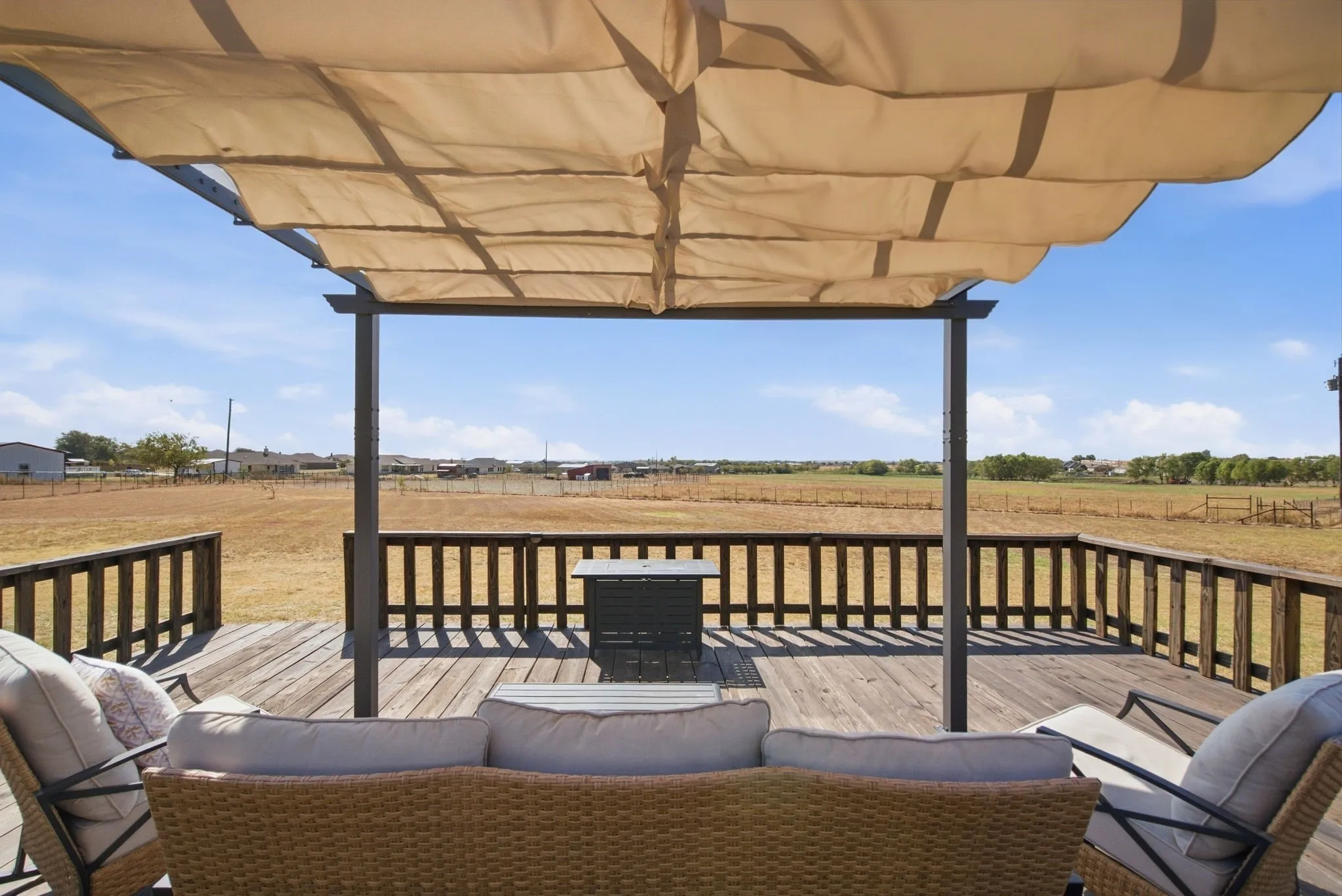 Single Family Residence For Sale in Wise County , 200 Live Oak Lane, Decatur, Texas 76234, 4 Bedroom, 2 Bathroom, 2 Garage spaces, 1,987 Sqft, built in 2017, mls#21390257, Real Estate Agent in Decatur, Homes For Sale in Wise county, Homes For Sale in Decatur, Realtor in Decatur Texas, Real Estate Brokerage Independent Realty Texas, Luminita Cordes Realtor