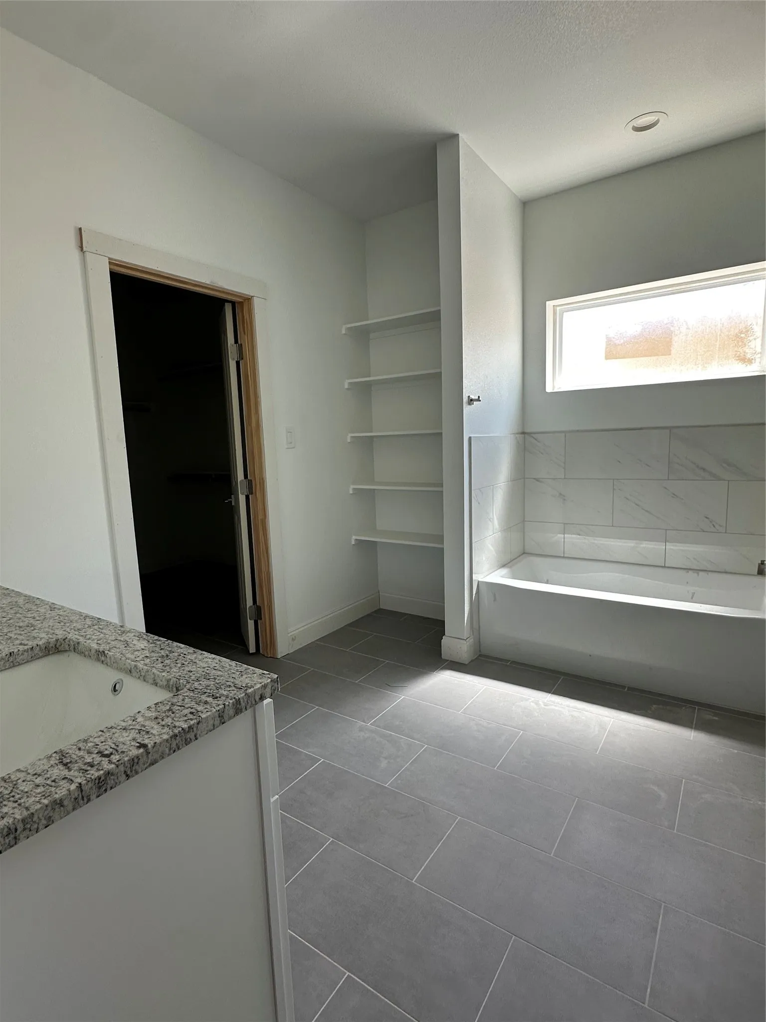 Single Family Residence For Sale in Dallas County , 1318 Diceman Avenue, Dallas, Texas 75203, 4 Bedroom, 4 Bathroom, 2 Garage spaces, 3,099 Sqft, built in 2025, mls#21386320, Real Estate Agent in Dallas, Homes For Sale in Dallas county, Homes For Sale in Dallas, Realtor in Dallas Texas, Real Estate Brokerage Independent Realty Texas, Luminita Cordes Realtor