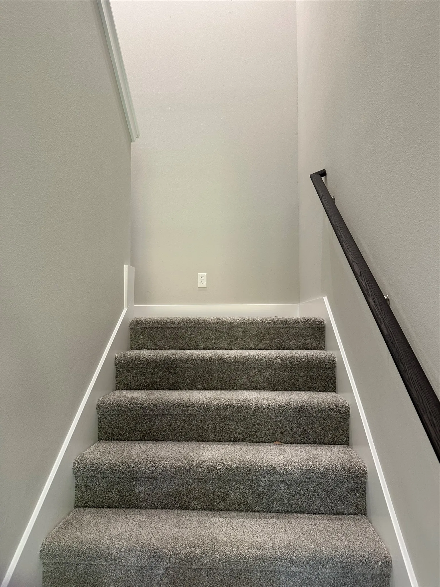 Single Family Residence For Sale in Dallas County , 1318 Diceman Avenue, Dallas, Texas 75203, 4 Bedroom, 4 Bathroom, 2 Garage spaces, 3,099 Sqft, built in 2025, mls#21386320, Real Estate Agent in Dallas, Homes For Sale in Dallas county, Homes For Sale in Dallas, Realtor in Dallas Texas, Real Estate Brokerage Independent Realty Texas, Luminita Cordes Realtor