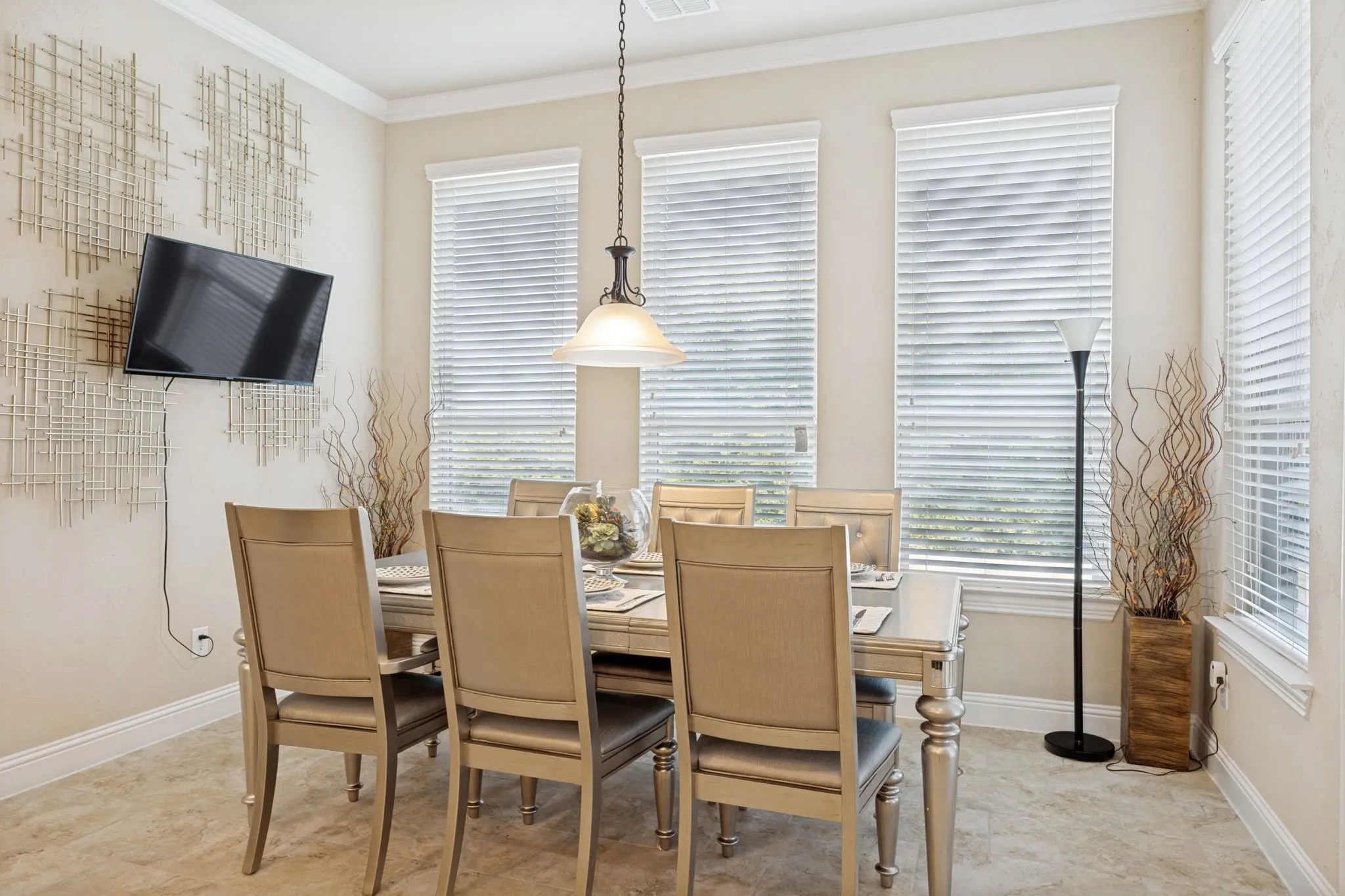 Single Family Residence For Sale in Dallas County , 9002 Forest Park Court, Rowlett, Texas 75089, 6 Bedroom, 6 Bathroom, 3 Garage spaces, 4,862 Sqft, built in 2016, mls#21390316, Real Estate Agent in Rowlett, Homes For Sale in Dallas county, Homes For Sale in Rowlett, Realtor in Rowlett Texas, Real Estate Brokerage Independent Realty Texas, Luminita Cordes Realtor