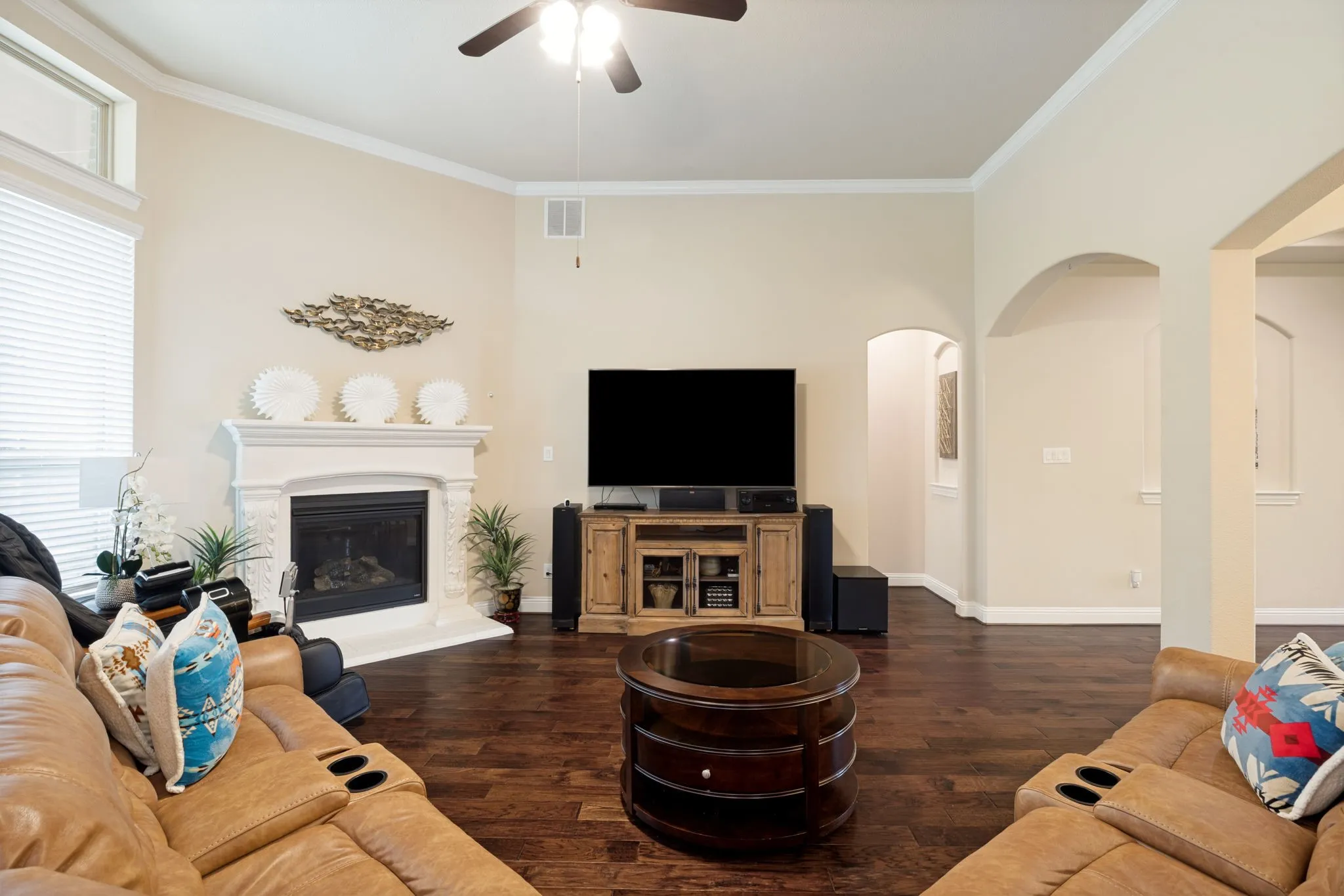 Single Family Residence For Sale in Dallas County , 9002 Forest Park Court, Rowlett, Texas 75089, 6 Bedroom, 6 Bathroom, 3 Garage spaces, 4,862 Sqft, built in 2016, mls#21390316, Real Estate Agent in Rowlett, Homes For Sale in Dallas county, Homes For Sale in Rowlett, Realtor in Rowlett Texas, Real Estate Brokerage Independent Realty Texas, Luminita Cordes Realtor