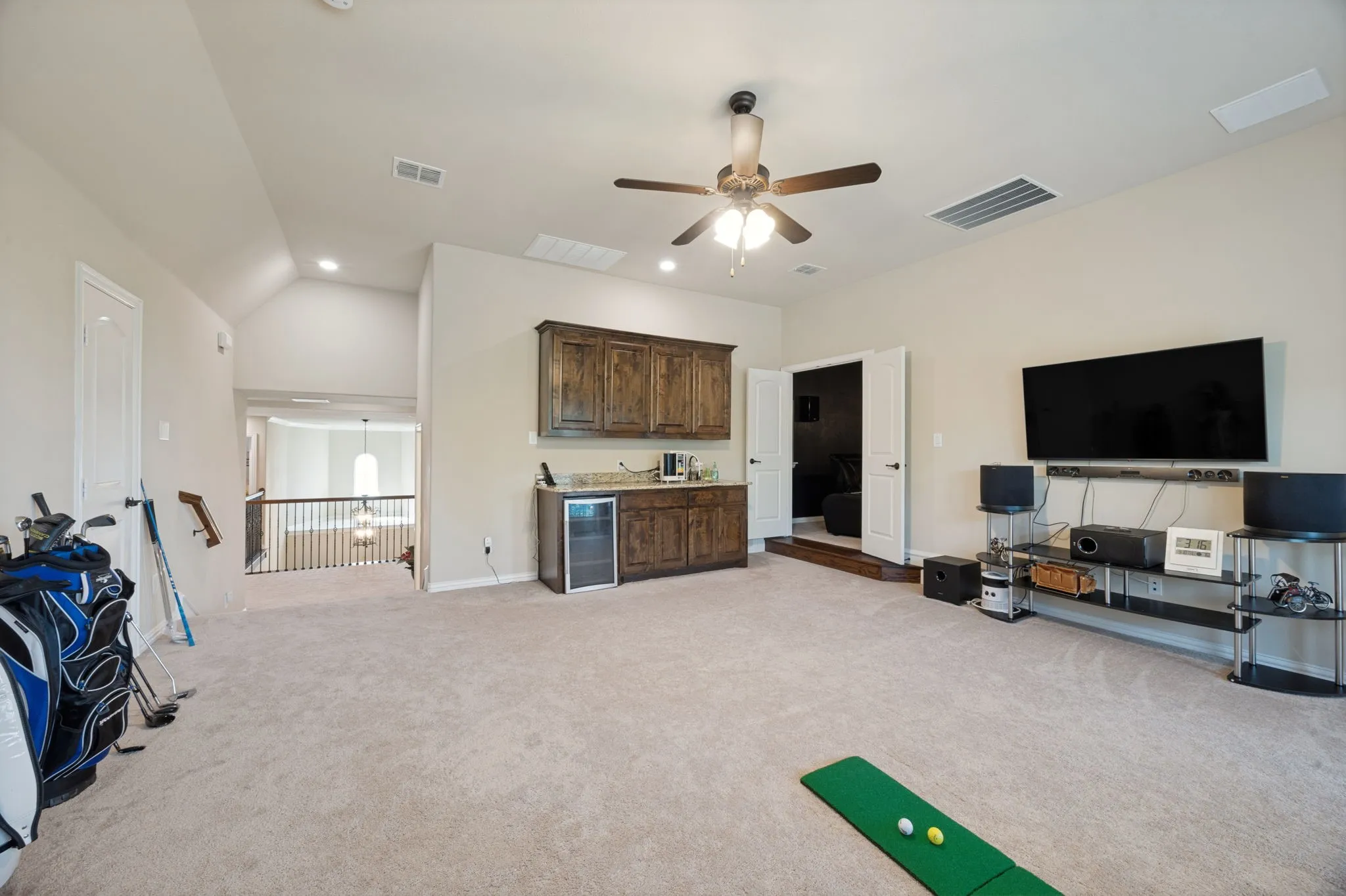 Single Family Residence For Sale in Dallas County , 9002 Forest Park Court, Rowlett, Texas 75089, 6 Bedroom, 6 Bathroom, 3 Garage spaces, 4,862 Sqft, built in 2016, mls#21390316, Real Estate Agent in Rowlett, Homes For Sale in Dallas county, Homes For Sale in Rowlett, Realtor in Rowlett Texas, Real Estate Brokerage Independent Realty Texas, Luminita Cordes Realtor
