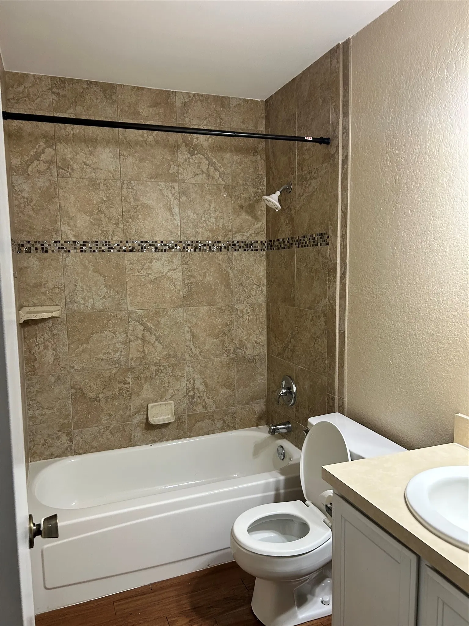 Duplex For Rent in Tarrant County , 6532 Central Avenue, North Richland Hills, Texas 76182, 2 Bedroom, 2 Bathroom, 2 Garage spaces, 1,059 Sqft, built in 1984, mls#21390388, Real Estate Agent in North Richland Hills, Homes For Rent in Tarrant county, Homes For Rent in North Richland Hills, Realtor in North Richland Hills Texas, Real Estate Brokerage Independent Realty Texas, Luminita Cordes Realtor