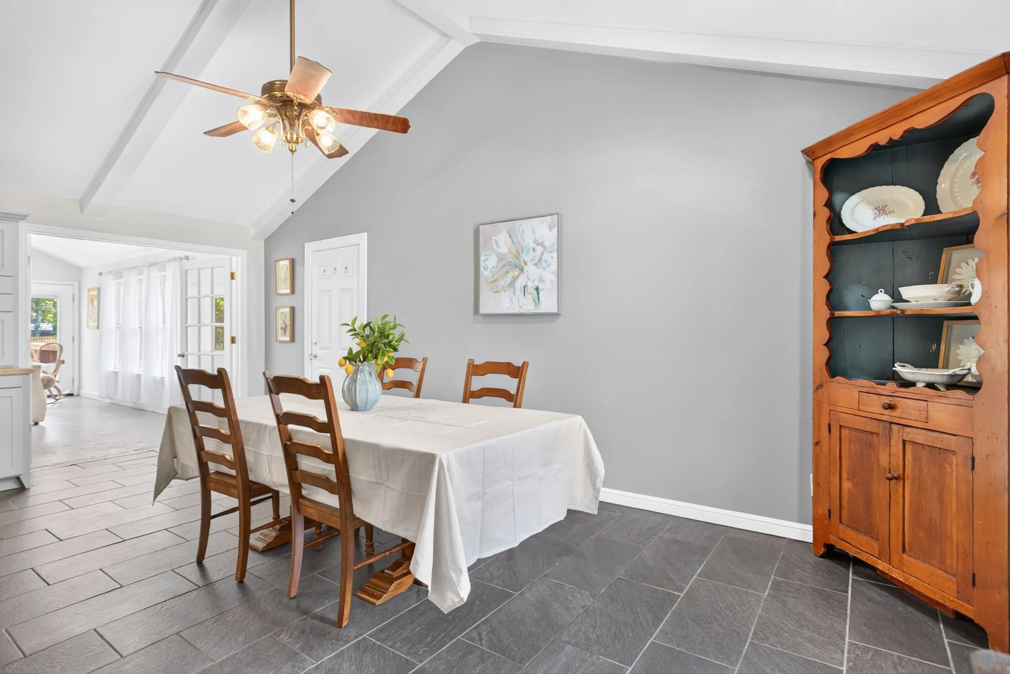 Single Family Residence For Sale in Tarrant County , 6705 Hanover Road, Fort Worth, Texas 76116, 3 Bedroom, 2 Bathroom, 2 Garage spaces, 2,106 Sqft, built in 1953, mls#21390186, Real Estate Agent in Fort Worth, Homes For Sale in Tarrant county, Homes For Sale in Fort Worth, Realtor in Fort Worth Texas, Real Estate Brokerage Independent Realty Texas, Luminita Cordes Realtor