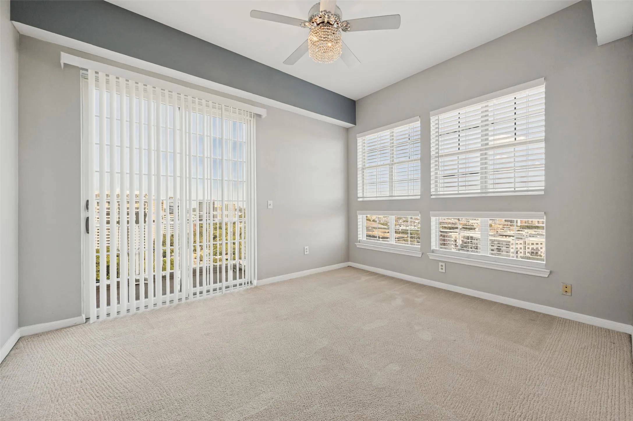 Condominium For Rent in Dallas County , 3225 Turtle Creek Boulevard 2104, Dallas, Texas 75219, 2 Bedroom, 2 Bathroom, 2 Garage spaces, 1,126 Sqft, built in 1998, mls#21380696, Real Estate Agent in Dallas, Homes For Rent in Dallas county, Homes For Rent in Dallas, Realtor in Dallas Texas, Real Estate Brokerage Independent Realty Texas, Luminita Cordes Realtor