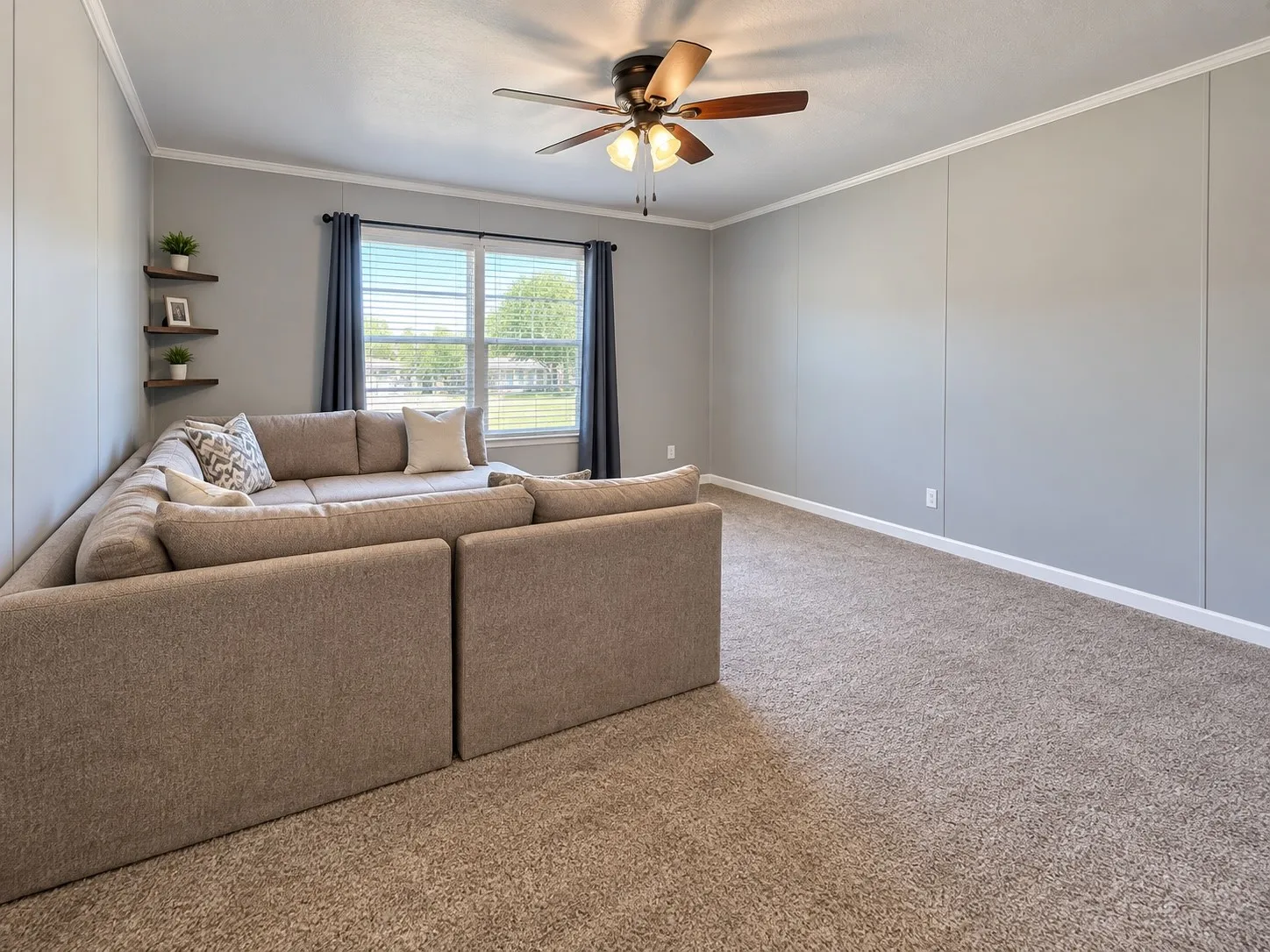 Single Family Residence For Sale in Fannin County , 224 E 9th Street, Bonham, Texas 75418, 3 Bedroom, 2 Bathroom, Garage spaces, 2,854 Sqft, built in 1950, mls#21389572, Real Estate Agent in Bonham, Homes For Sale in Fannin county, Homes For Sale in Bonham, Realtor in Bonham Texas, Real Estate Brokerage Independent Realty Texas, Luminita Cordes Realtor