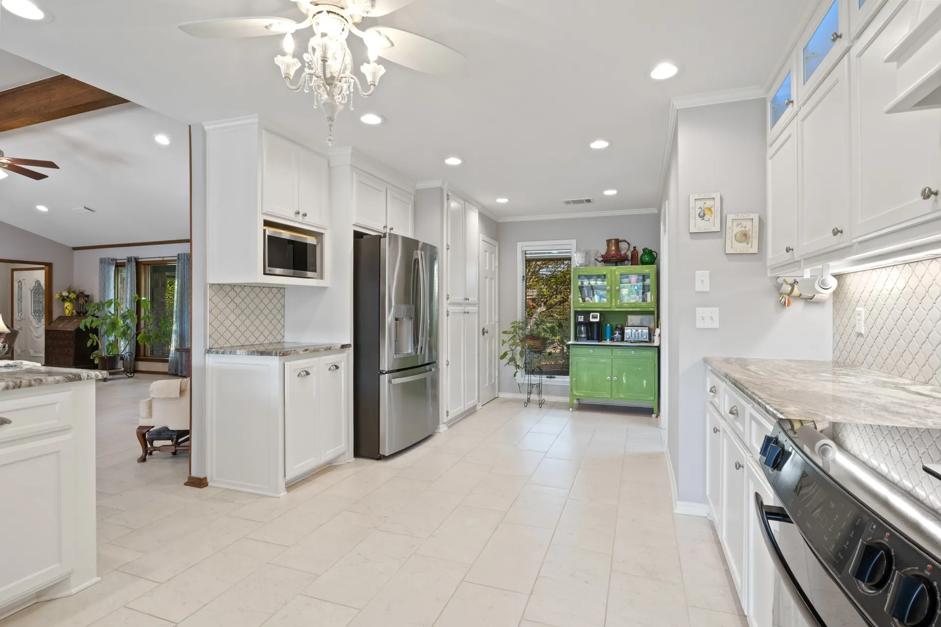 Single Family Residence For Sale in Camp County , 178 County Road 2137, Pittsburg, Texas 75686, 4 Bedroom, 4 Bathroom, 2 Garage spaces, 2,907 Sqft, built in 1988, mls#21386469, Real Estate Agent in Pittsburg, Homes For Sale in Camp county, Homes For Sale in Pittsburg, Realtor in Pittsburg Texas, Real Estate Brokerage Independent Realty Texas, Luminita Cordes Realtor