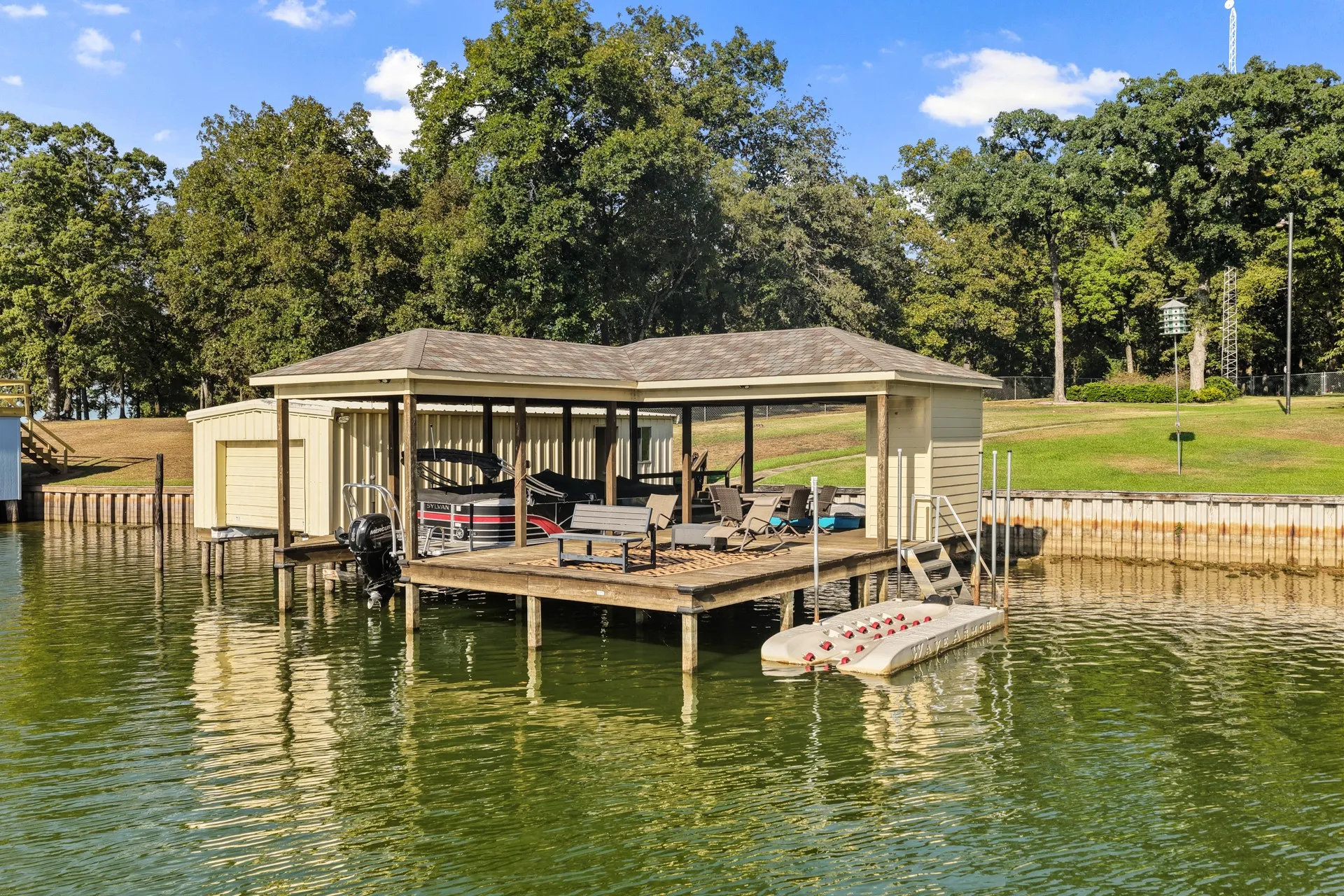 Single Family Residence For Sale in Camp County , 178 County Road 2137, Pittsburg, Texas 75686, 4 Bedroom, 4 Bathroom, 2 Garage spaces, 2,907 Sqft, built in 1988, mls#21386469, Real Estate Agent in Pittsburg, Homes For Sale in Camp county, Homes For Sale in Pittsburg, Realtor in Pittsburg Texas, Real Estate Brokerage Independent Realty Texas, Luminita Cordes Realtor