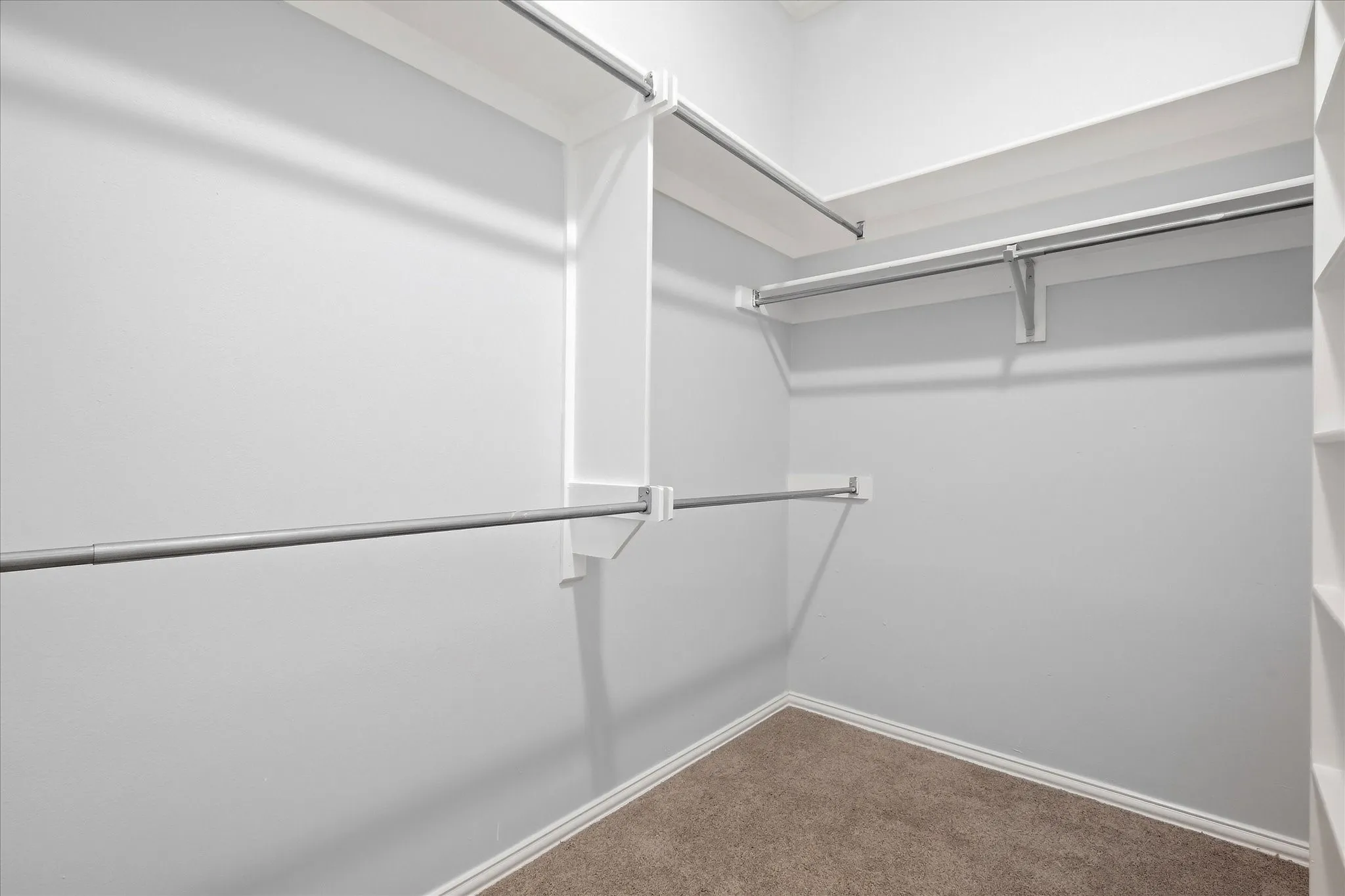 Single Family Residence For Sale in Dallas County , 2540 Plumdale Drive, Carrollton, Texas 75006, 3 Bedroom, 2 Bathroom, 2 Garage spaces, 1,741 Sqft, built in 1993, mls#21389746, Real Estate Agent in Carrollton, Homes For Sale in Dallas county, Homes For Sale in Carrollton, Realtor in Carrollton Texas, Real Estate Brokerage Independent Realty Texas, Luminita Cordes Realtor