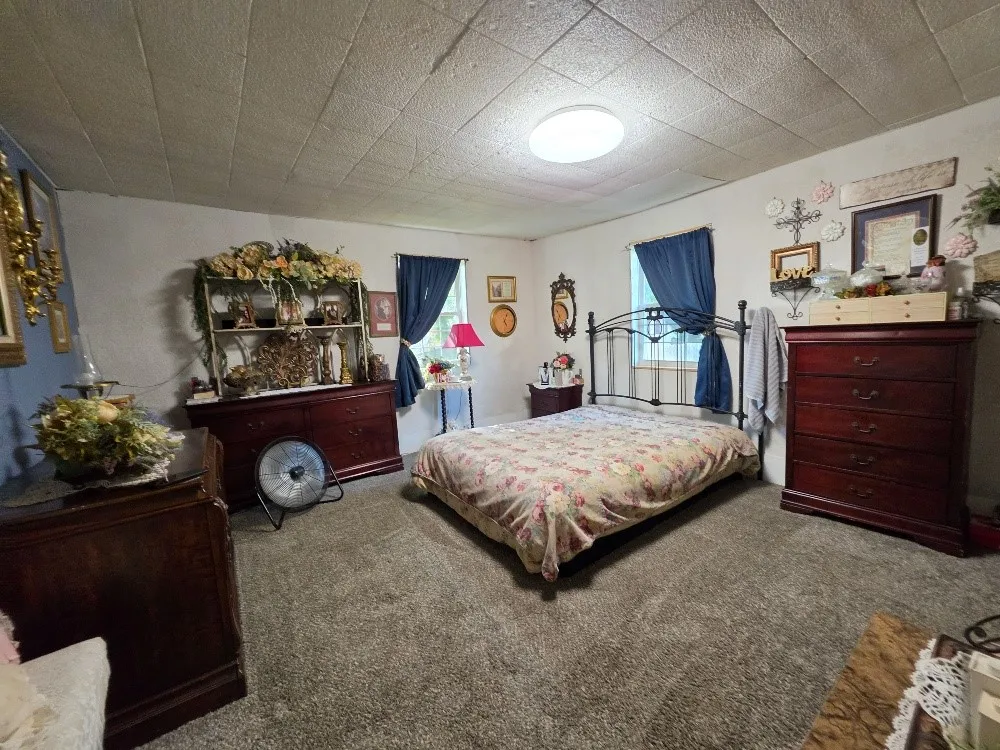 Single Family Residence For Sale in Johnson County , 736 N Robinson Street, Cleburne, Texas 76031, 2 Bedroom, 1 Bathroom, Garage spaces, 1,186 Sqft, built in 0, mls#21390384, Real Estate Agent in Cleburne, Homes For Sale in Johnson county, Homes For Sale in Cleburne, Realtor in Cleburne Texas, Real Estate Brokerage Independent Realty Texas, Luminita Cordes Realtor