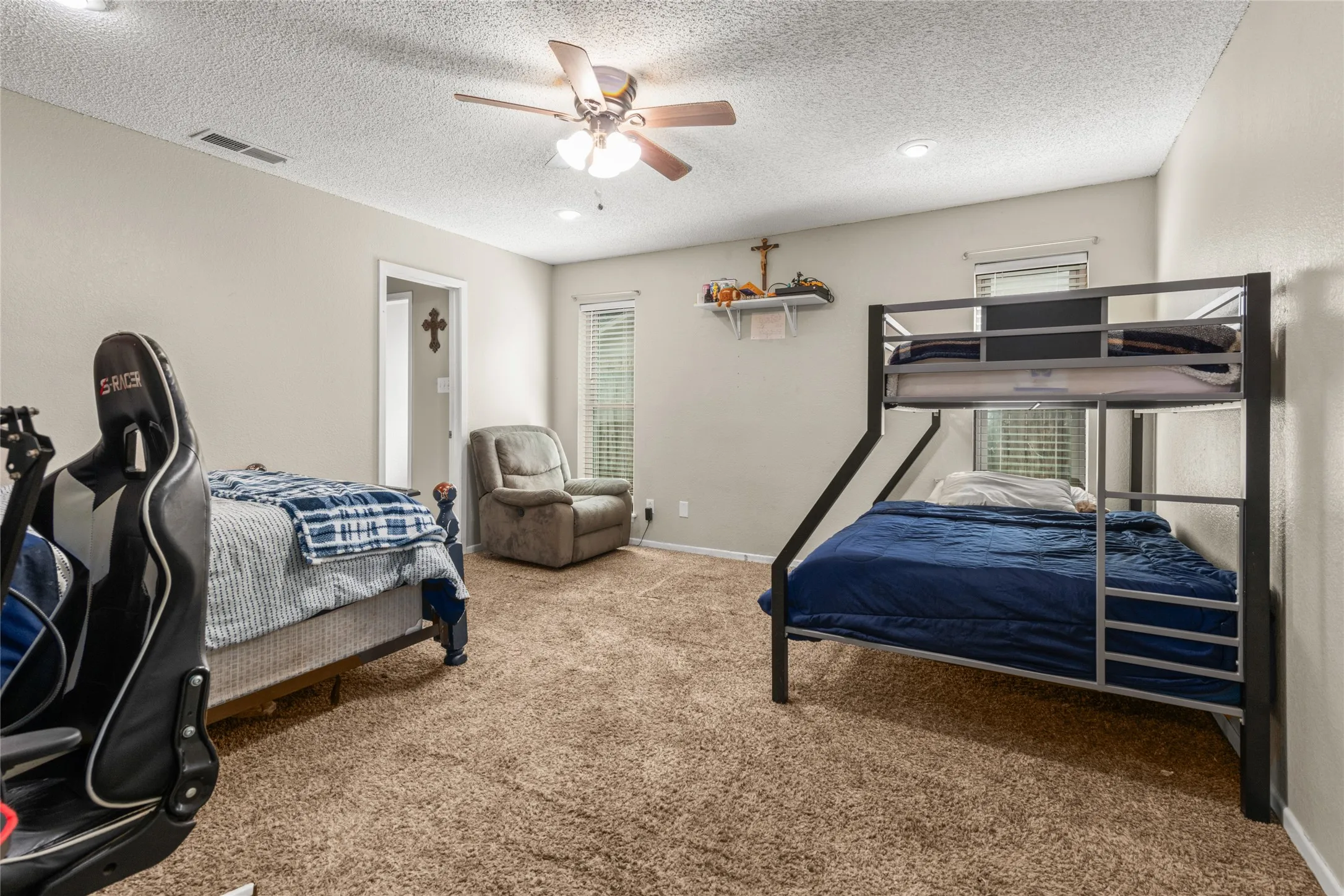 Single Family Residence For Sale in Taylor County , 5241 Meadowick Lane, Abilene, Texas 79606, 3 Bedroom, 2 Bathroom, 2 Garage spaces, 1,708 Sqft, built in 1982, mls#21389939, Real Estate Agent in Abilene, Homes For Sale in Taylor county, Homes For Sale in Abilene, Realtor in Abilene Texas, Real Estate Brokerage Independent Realty Texas, Luminita Cordes Realtor