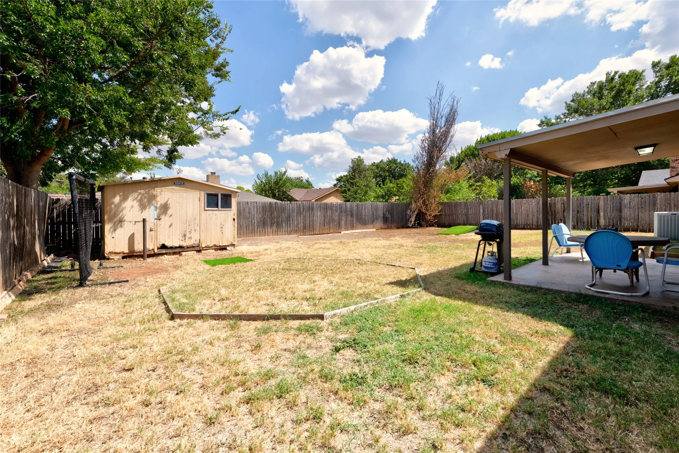 Single Family Residence For Sale in Taylor County , 5241 Meadowick Lane, Abilene, Texas 79606, 3 Bedroom, 2 Bathroom, 2 Garage spaces, 1,708 Sqft, built in 1982, mls#21389939, Real Estate Agent in Abilene, Homes For Sale in Taylor county, Homes For Sale in Abilene, Realtor in Abilene Texas, Real Estate Brokerage Independent Realty Texas, Luminita Cordes Realtor