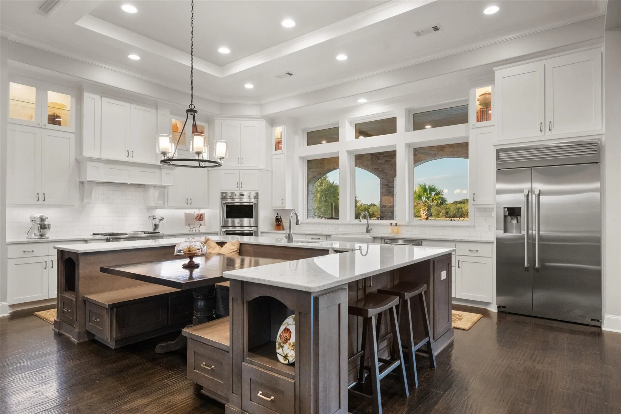 Single Family Residence For Sale in Johnson County , 10613 Kyle Circle, Burleson, Texas 76028, 5 Bedroom, 5 Bathroom, 3 Garage spaces, 5,667 Sqft, built in 2016, mls#21380120, Real Estate Agent in Burleson, Homes For Sale in Johnson county, Homes For Sale in Burleson, Realtor in Burleson Texas, Real Estate Brokerage Independent Realty Texas, Luminita Cordes Realtor