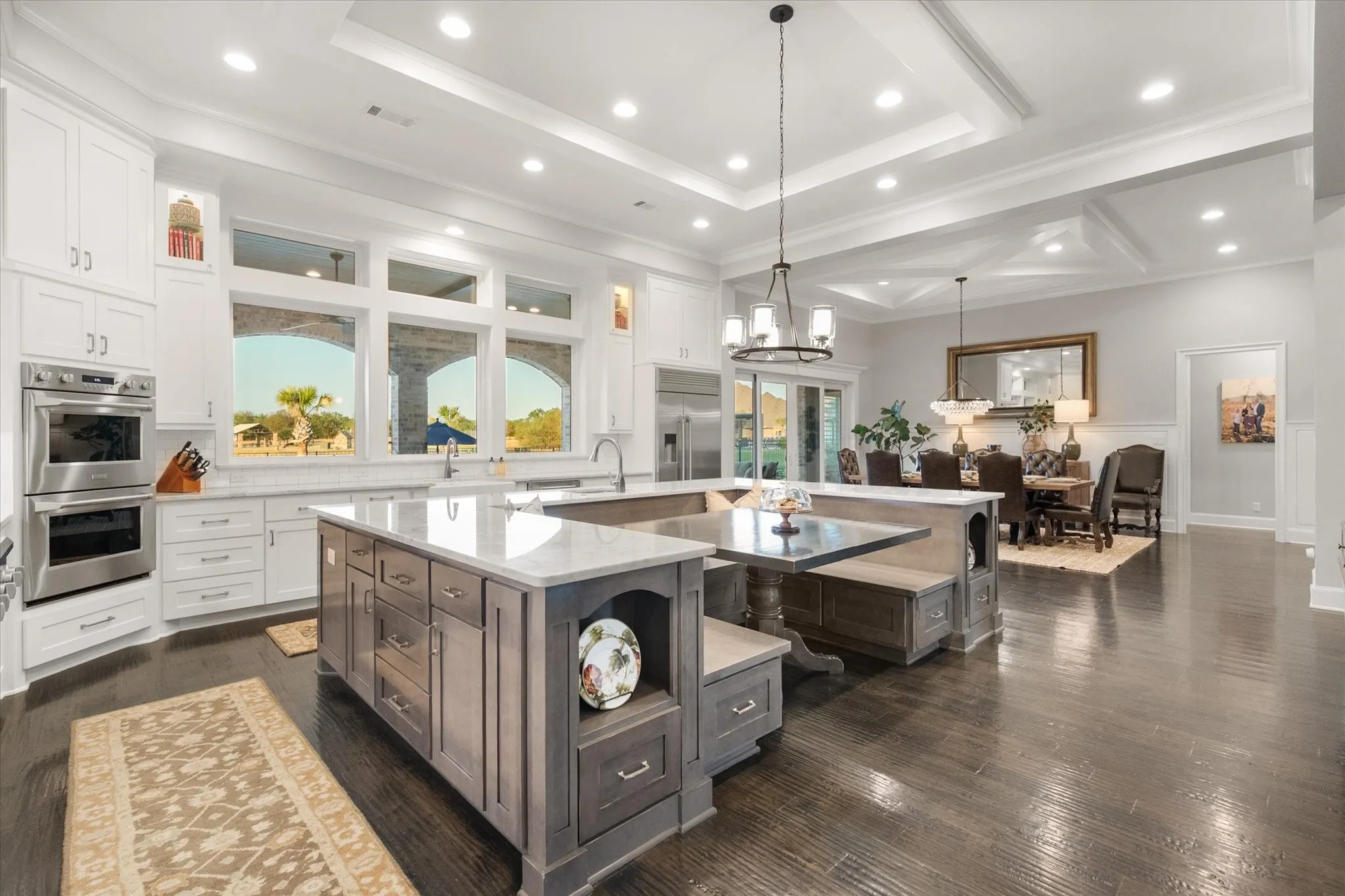 Single Family Residence For Sale in Johnson County , 10613 Kyle Circle, Burleson, Texas 76028, 5 Bedroom, 5 Bathroom, 3 Garage spaces, 5,667 Sqft, built in 2016, mls#21380120, Real Estate Agent in Burleson, Homes For Sale in Johnson county, Homes For Sale in Burleson, Realtor in Burleson Texas, Real Estate Brokerage Independent Realty Texas, Luminita Cordes Realtor