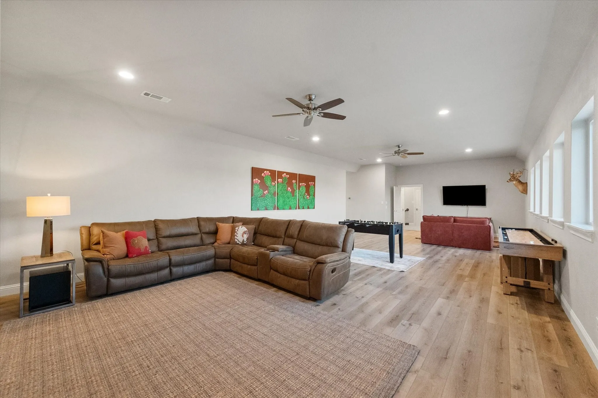 Single Family Residence For Sale in Johnson County , 10613 Kyle Circle, Burleson, Texas 76028, 5 Bedroom, 5 Bathroom, 3 Garage spaces, 5,667 Sqft, built in 2016, mls#21380120, Real Estate Agent in Burleson, Homes For Sale in Johnson county, Homes For Sale in Burleson, Realtor in Burleson Texas, Real Estate Brokerage Independent Realty Texas, Luminita Cordes Realtor
