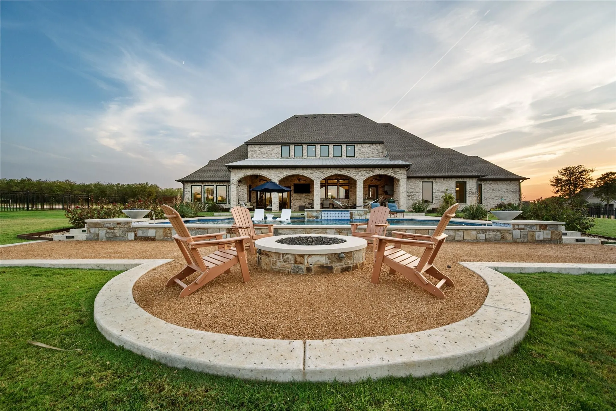 Single Family Residence For Sale in Johnson County , 10613 Kyle Circle, Burleson, Texas 76028, 5 Bedroom, 5 Bathroom, 3 Garage spaces, 5,667 Sqft, built in 2016, mls#21380120, Real Estate Agent in Burleson, Homes For Sale in Johnson county, Homes For Sale in Burleson, Realtor in Burleson Texas, Real Estate Brokerage Independent Realty Texas, Luminita Cordes Realtor