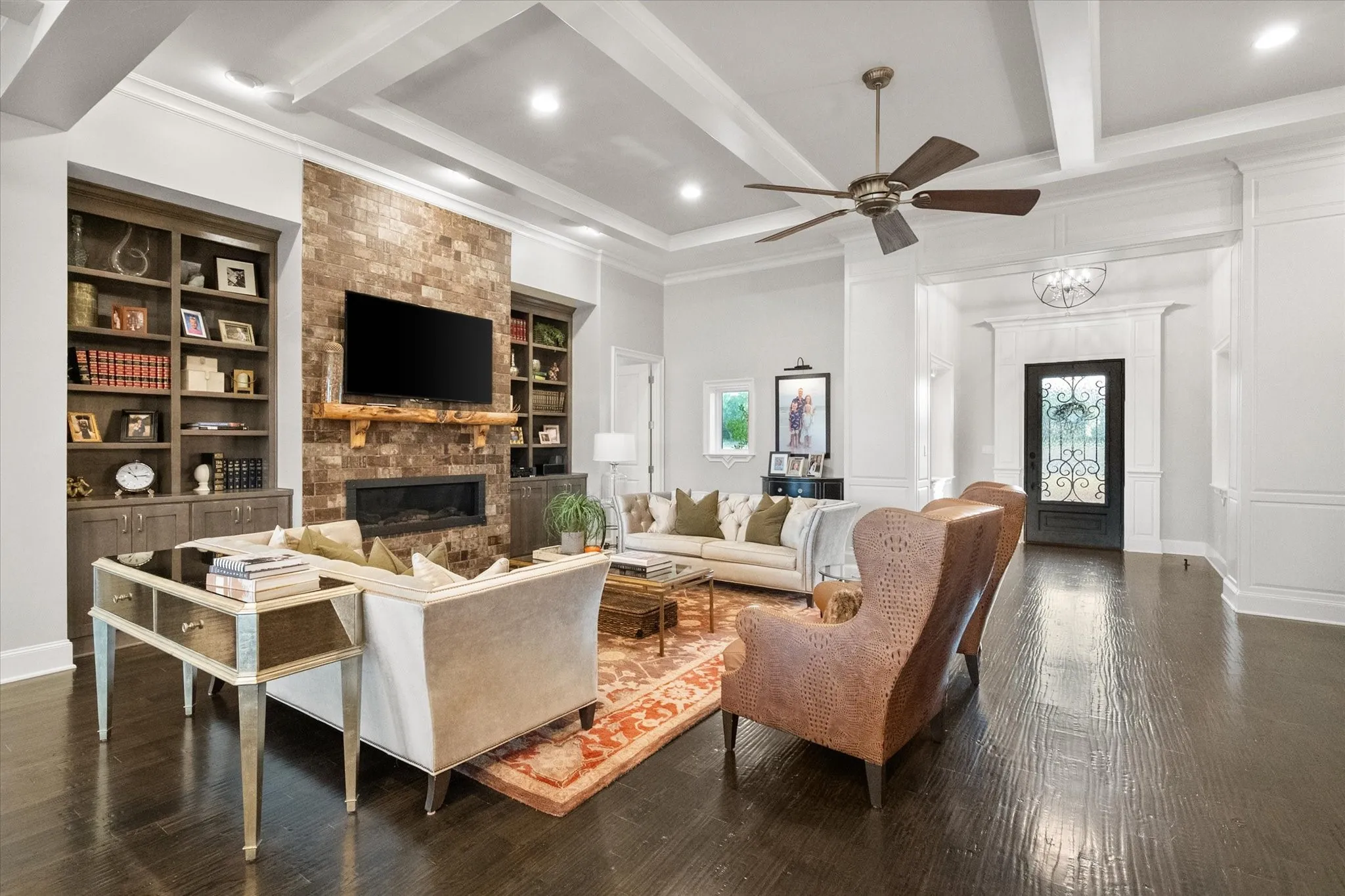 Single Family Residence For Sale in Johnson County , 10613 Kyle Circle, Burleson, Texas 76028, 5 Bedroom, 5 Bathroom, 3 Garage spaces, 5,667 Sqft, built in 2016, mls#21380120, Real Estate Agent in Burleson, Homes For Sale in Johnson county, Homes For Sale in Burleson, Realtor in Burleson Texas, Real Estate Brokerage Independent Realty Texas, Luminita Cordes Realtor