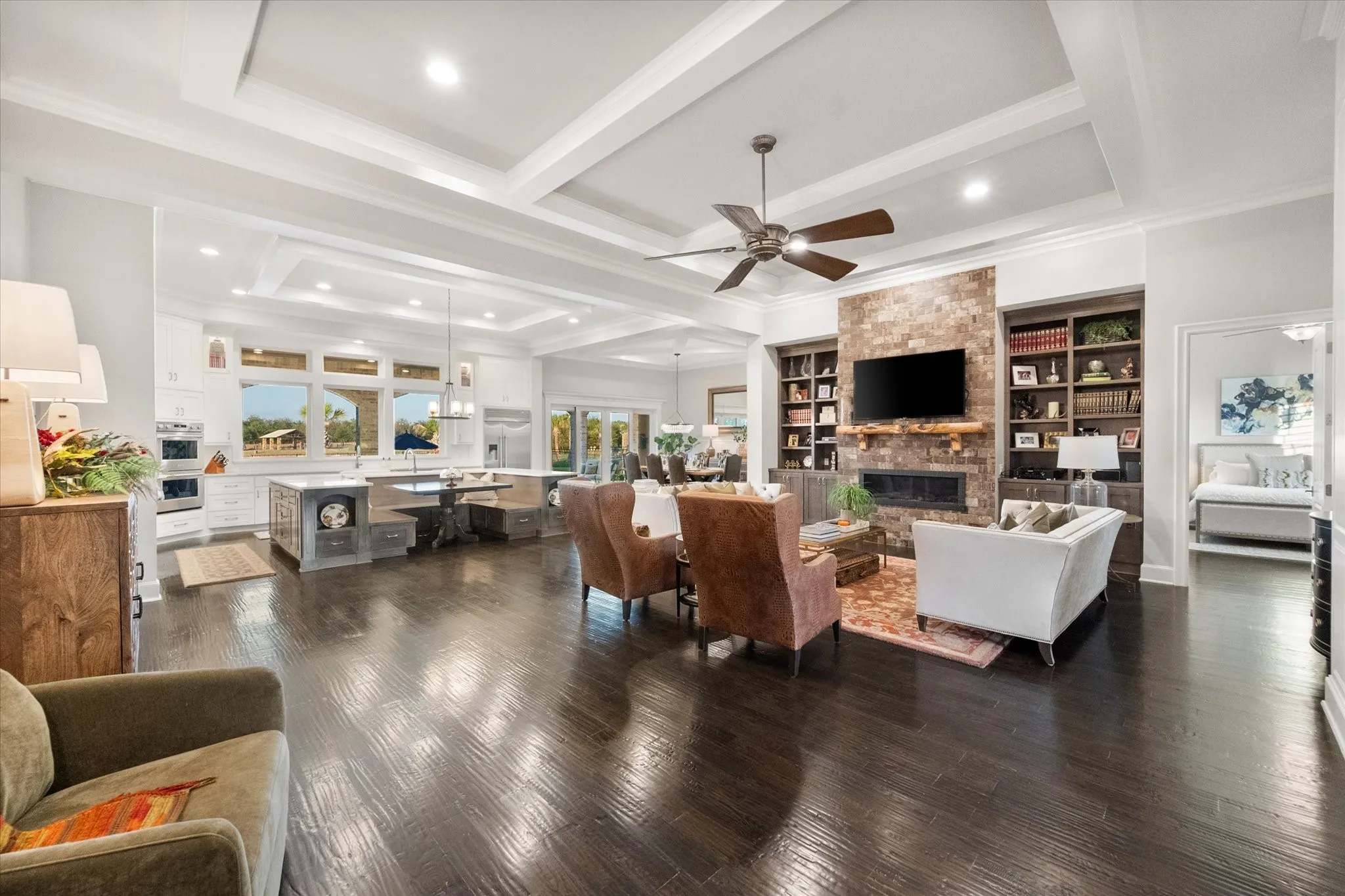 Single Family Residence For Sale in Johnson County , 10613 Kyle Circle, Burleson, Texas 76028, 5 Bedroom, 5 Bathroom, 3 Garage spaces, 5,667 Sqft, built in 2016, mls#21380120, Real Estate Agent in Burleson, Homes For Sale in Johnson county, Homes For Sale in Burleson, Realtor in Burleson Texas, Real Estate Brokerage Independent Realty Texas, Luminita Cordes Realtor