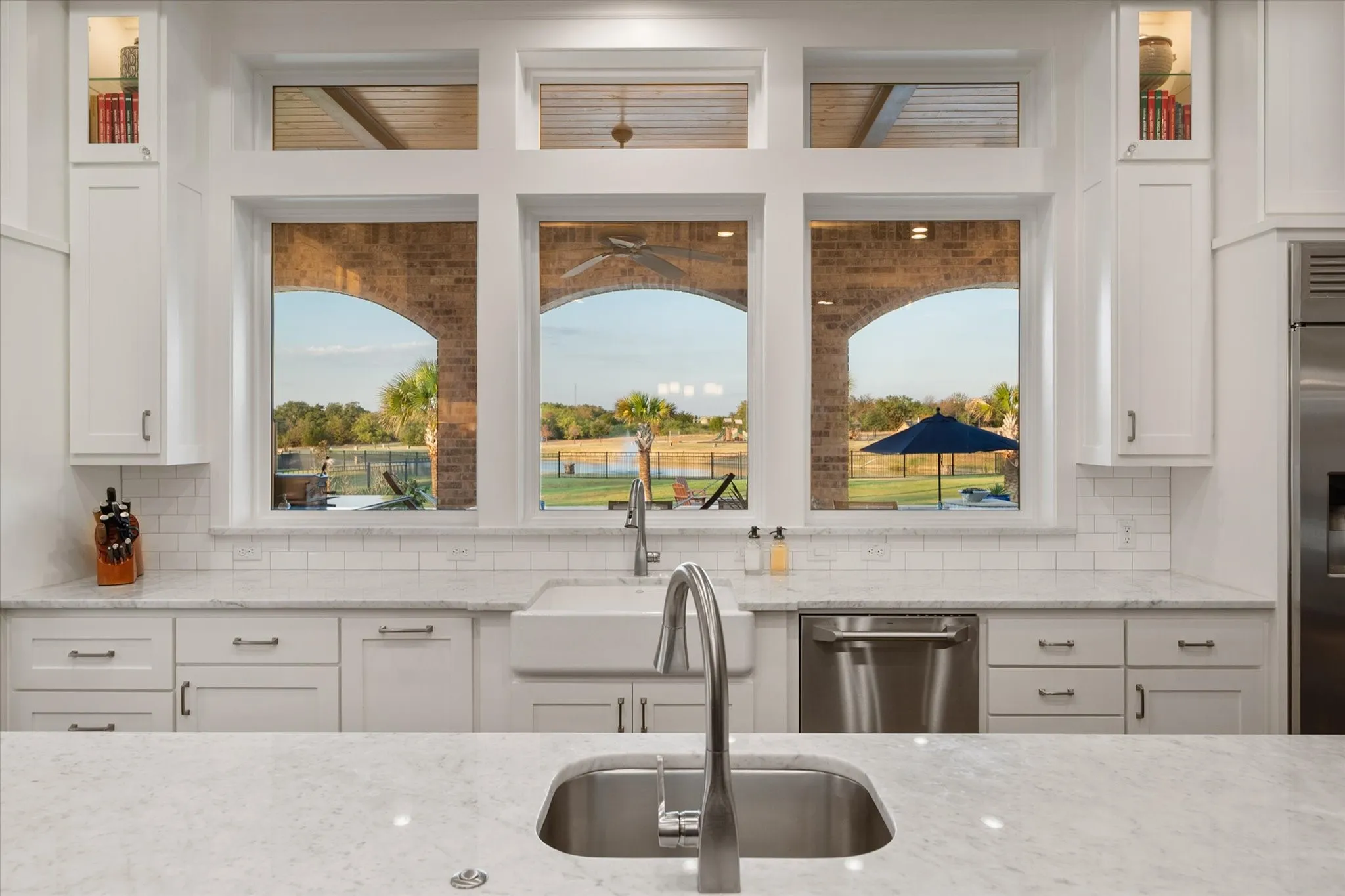 Single Family Residence For Sale in Johnson County , 10613 Kyle Circle, Burleson, Texas 76028, 5 Bedroom, 5 Bathroom, 3 Garage spaces, 5,667 Sqft, built in 2016, mls#21380120, Real Estate Agent in Burleson, Homes For Sale in Johnson county, Homes For Sale in Burleson, Realtor in Burleson Texas, Real Estate Brokerage Independent Realty Texas, Luminita Cordes Realtor