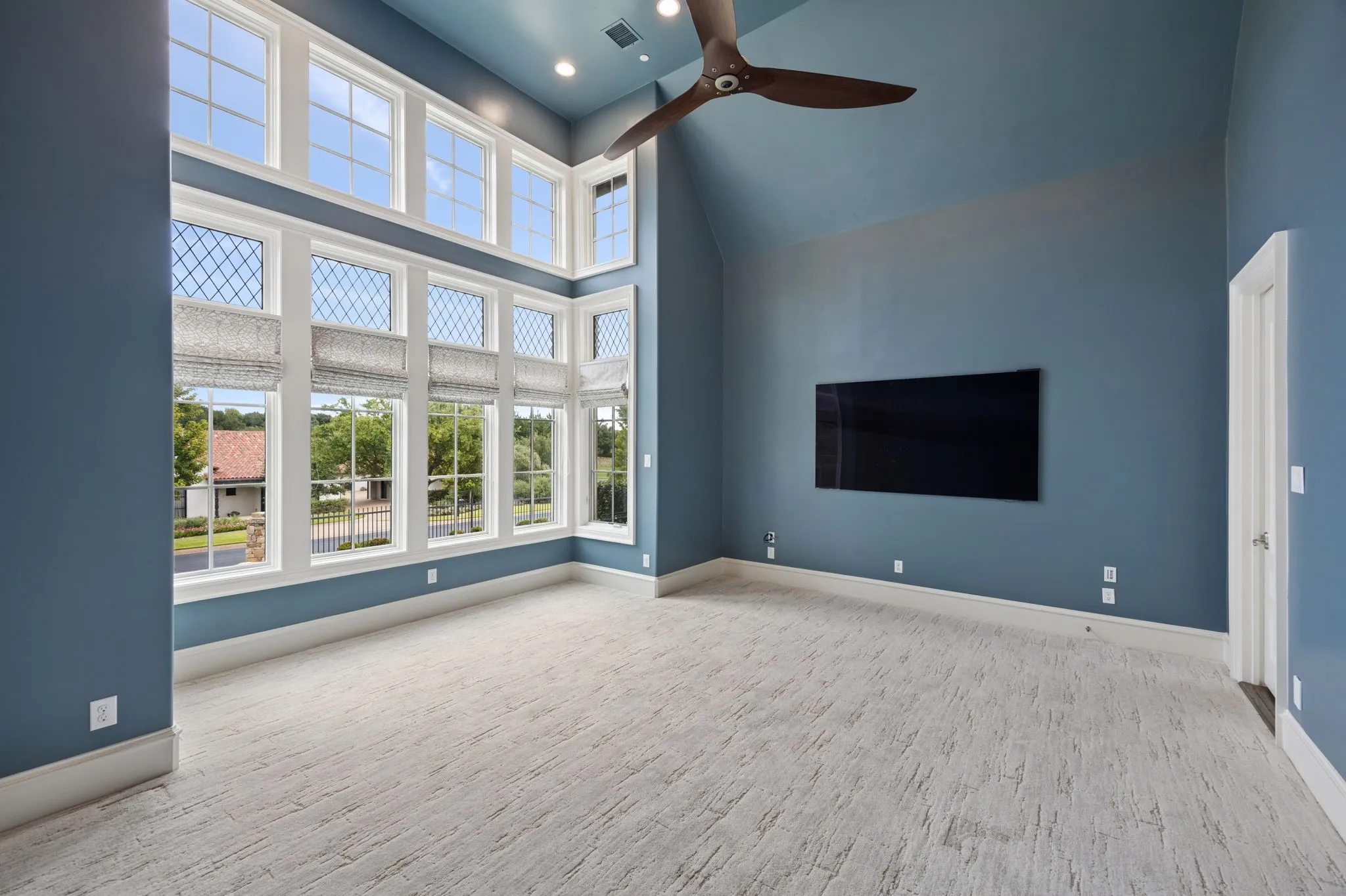 Single Family Residence For Sale in Tarrant County , 2001 Brazos Court, Westlake, Texas 76262, 5 Bedroom, 8 Bathroom, 5 Garage spaces, 8,959 Sqft, built in 2016, mls#21386182, Real Estate Agent in Westlake, Homes For Sale in Tarrant county, Homes For Sale in Westlake, Realtor in Westlake Texas, Real Estate Brokerage Independent Realty Texas, Luminita Cordes Realtor