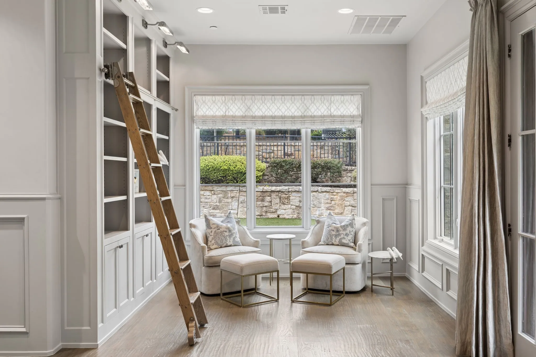 Single Family Residence For Sale in Tarrant County , 2001 Brazos Court, Westlake, Texas 76262, 5 Bedroom, 8 Bathroom, 5 Garage spaces, 8,959 Sqft, built in 2016, mls#21386182, Real Estate Agent in Westlake, Homes For Sale in Tarrant county, Homes For Sale in Westlake, Realtor in Westlake Texas, Real Estate Brokerage Independent Realty Texas, Luminita Cordes Realtor