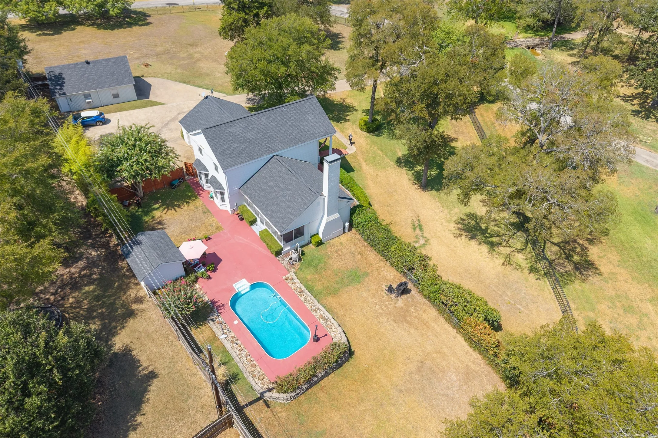 Single Family Residence For Sale in Henderson County , 109 Lilac Lane, Gun Barrel City, Texas 75156, 4 Bedroom, 3 Bathroom, 2 Garage spaces, 1,984 Sqft, built in 1966, mls#21386463, Real Estate Agent in Gun Barrel City, Homes For Sale in Henderson county, Homes For Sale in Gun Barrel City, Realtor in Gun Barrel City Texas, Real Estate Brokerage Independent Realty Texas, Luminita Cordes Realtor