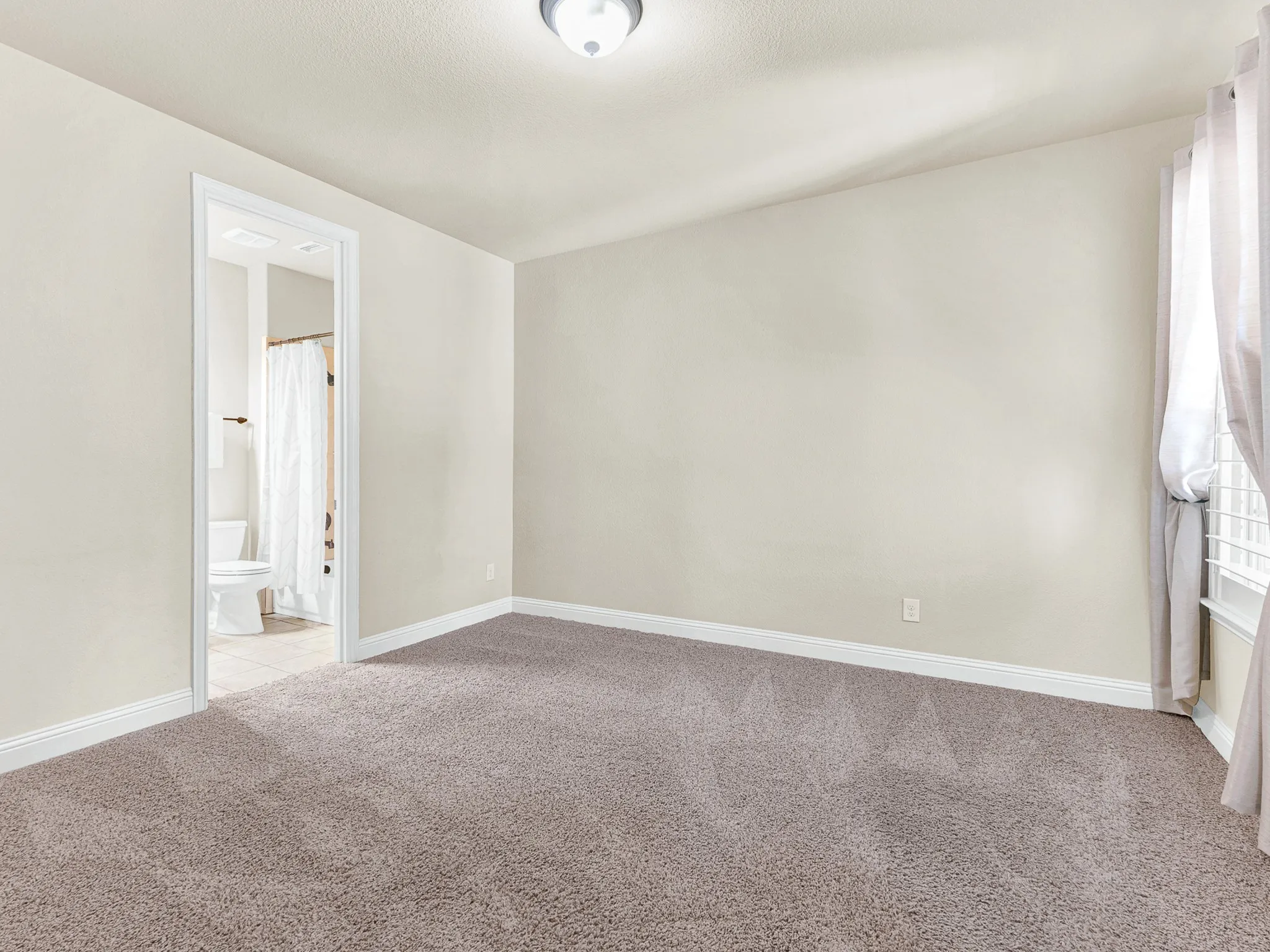 Single Family Residence For Sale in Collin County , 409 Daleport Drive, Murphy, Texas 75094, 5 Bedroom, 5 Bathroom, 3 Garage spaces, 4,162 Sqft, built in 2012, mls#21363504, Real Estate Agent in Murphy, Homes For Sale in Collin county, Homes For Sale in Murphy, Realtor in Murphy Texas, Real Estate Brokerage Independent Realty Texas, Luminita Cordes Realtor
