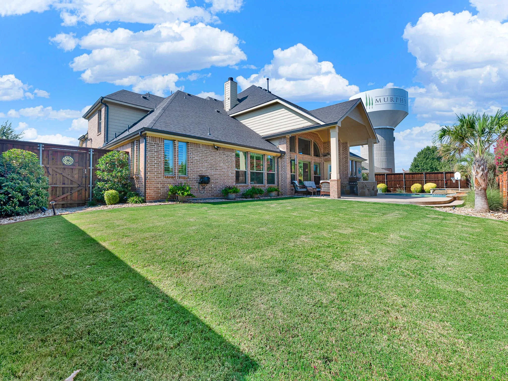 Single Family Residence For Sale in Collin County , 409 Daleport Drive, Murphy, Texas 75094, 5 Bedroom, 5 Bathroom, 3 Garage spaces, 4,162 Sqft, built in 2012, mls#21363504, Real Estate Agent in Murphy, Homes For Sale in Collin county, Homes For Sale in Murphy, Realtor in Murphy Texas, Real Estate Brokerage Independent Realty Texas, Luminita Cordes Realtor